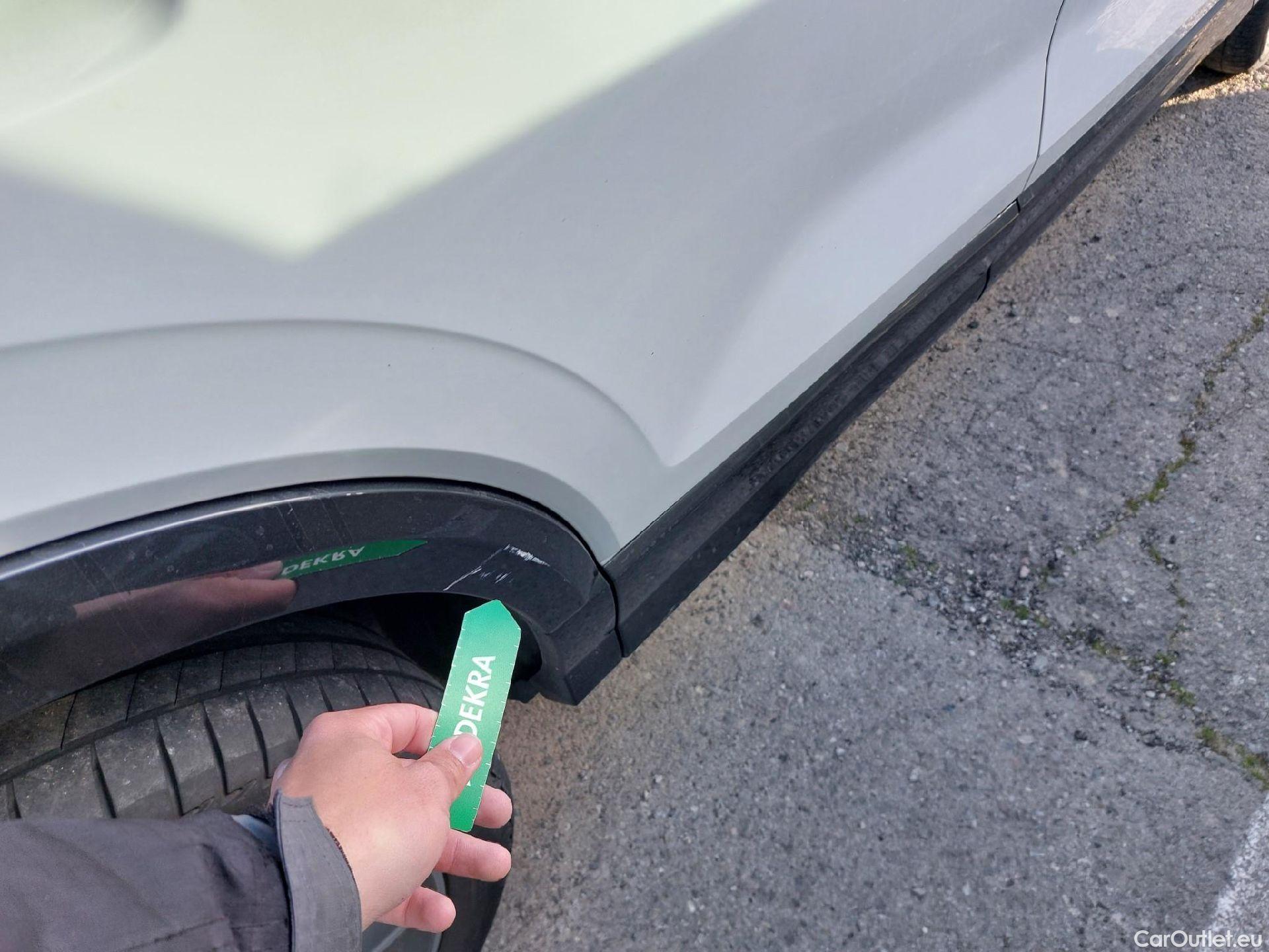  Audi  Q2 AUDI  / 2016 / 5P / todoterreno Design 35 TFSI 110kW (150CV) S tronic #13