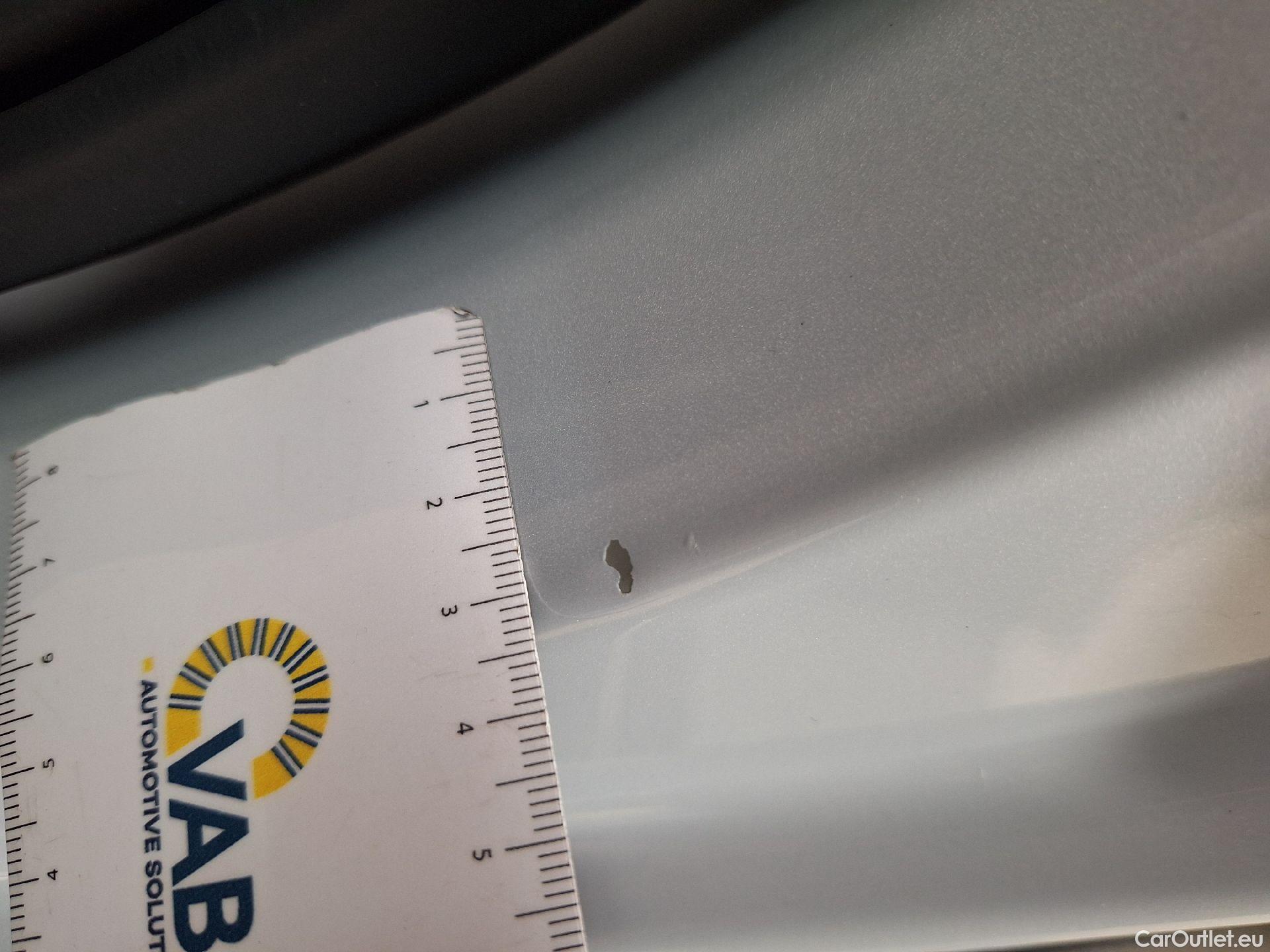  Volvo  XC 40 Volvo, XC40 '17, Volvo XC40 T2 R-Design 5d #13