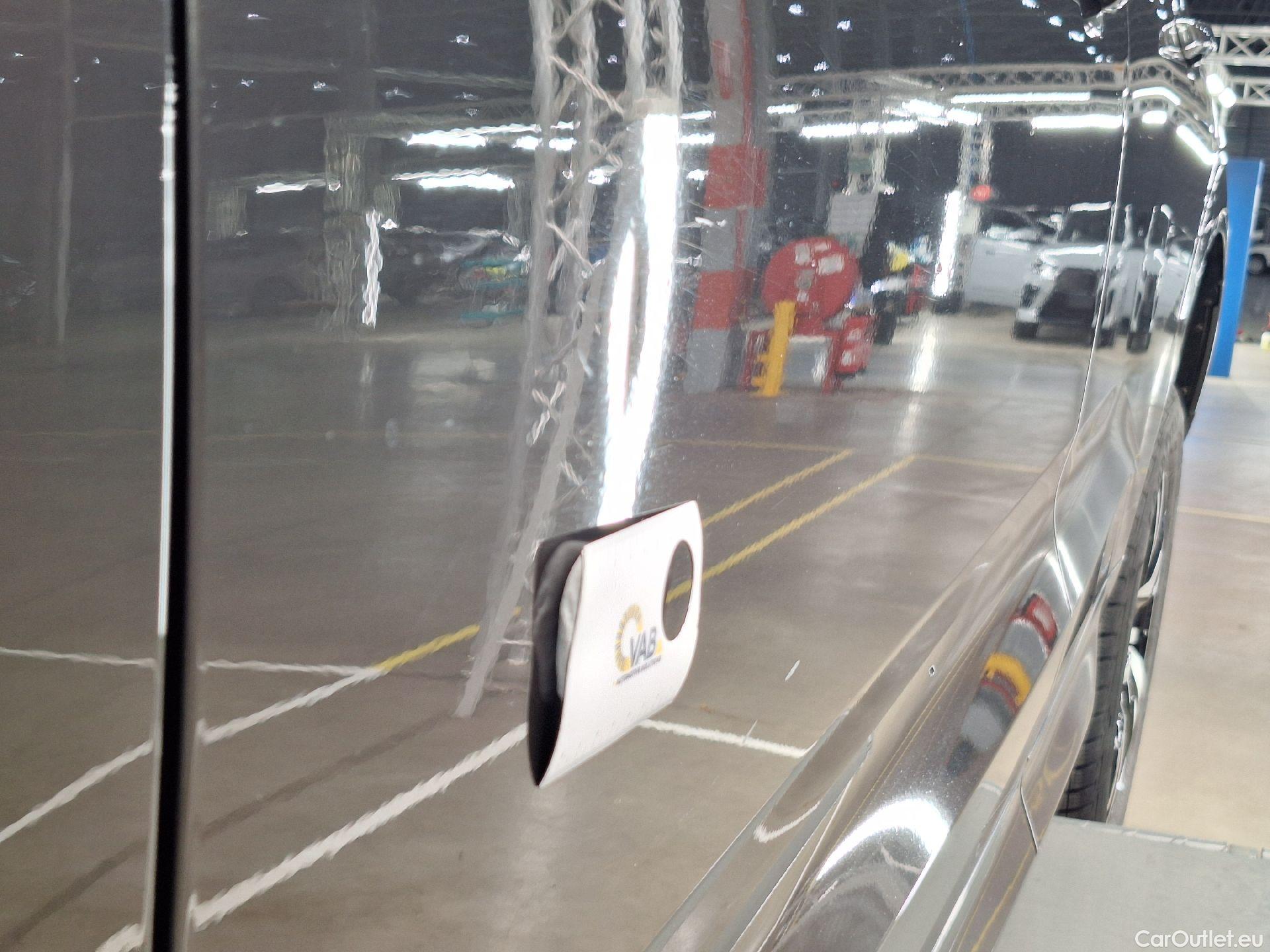  Volvo  XC60 Volvo,  FL'21, Volvo  B4 D Geartronic R-Design 5d #29