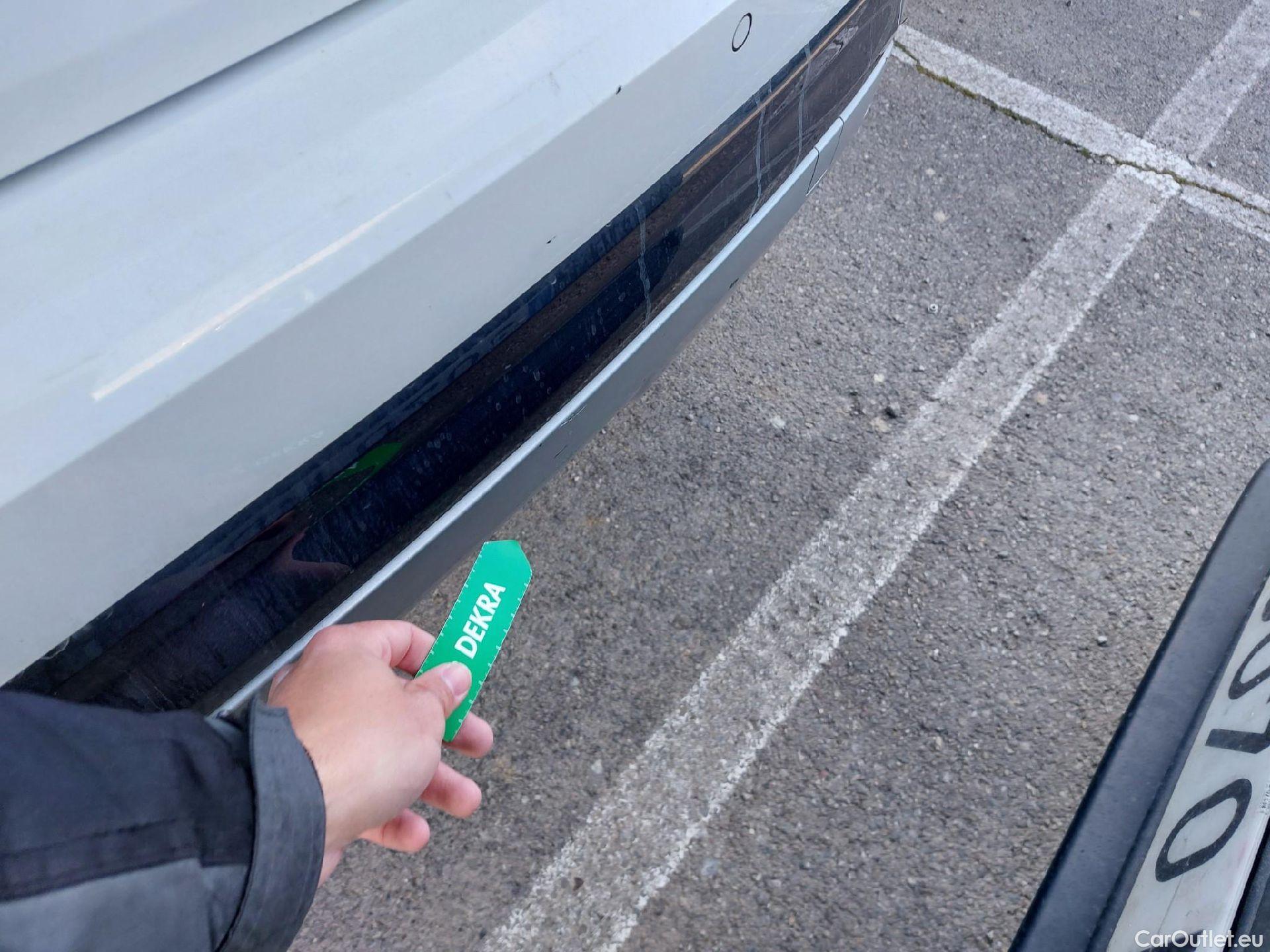  Audi  Q2 AUDI  / 2016 / 5P / todoterreno Design 35 TFSI 110kW (150CV) S tronic #9