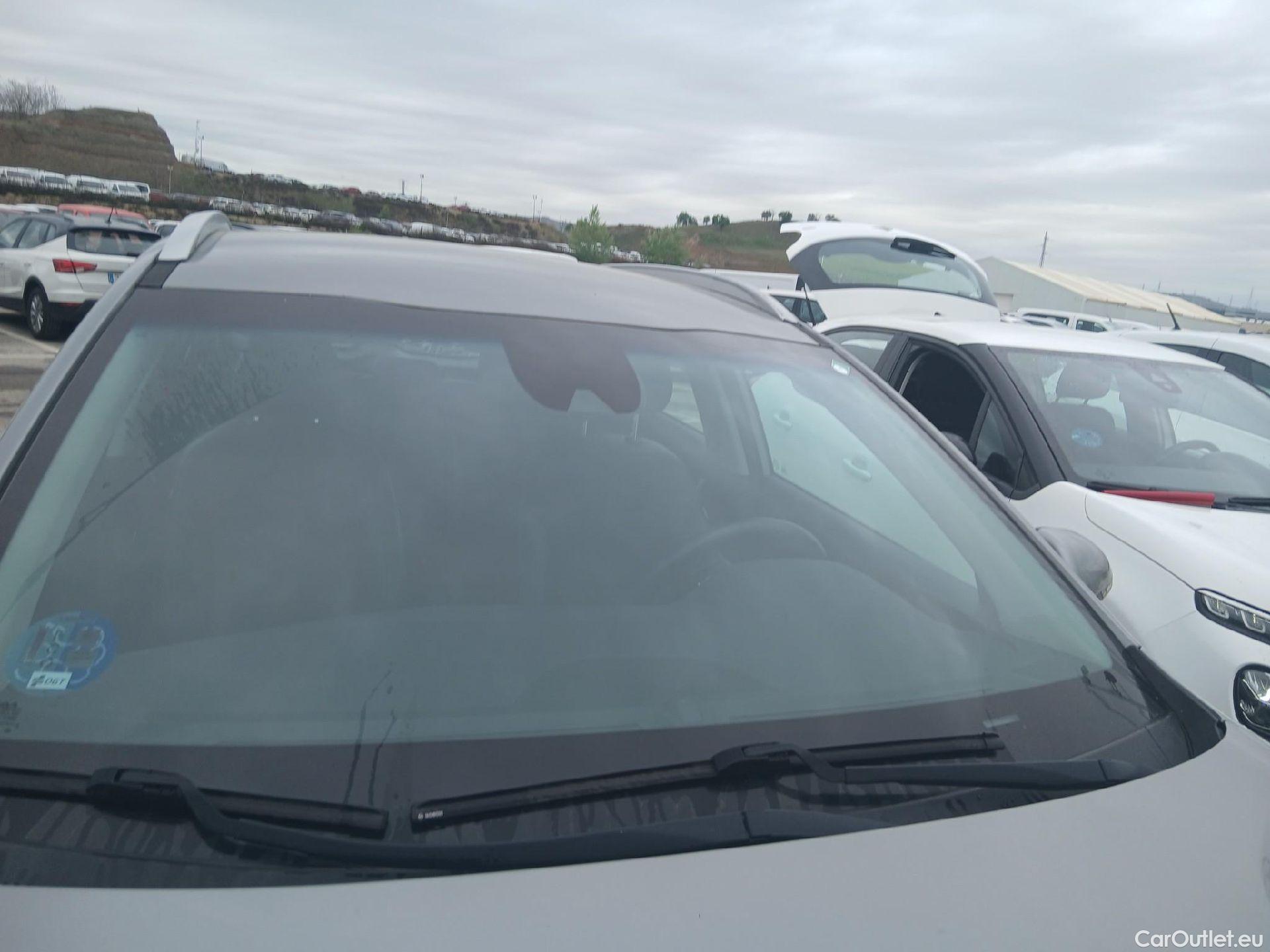  KIA  Niro KIA  / 2019 / 5P / crossover 1.6 GDi HEV 104kW (141CV) Drive #6