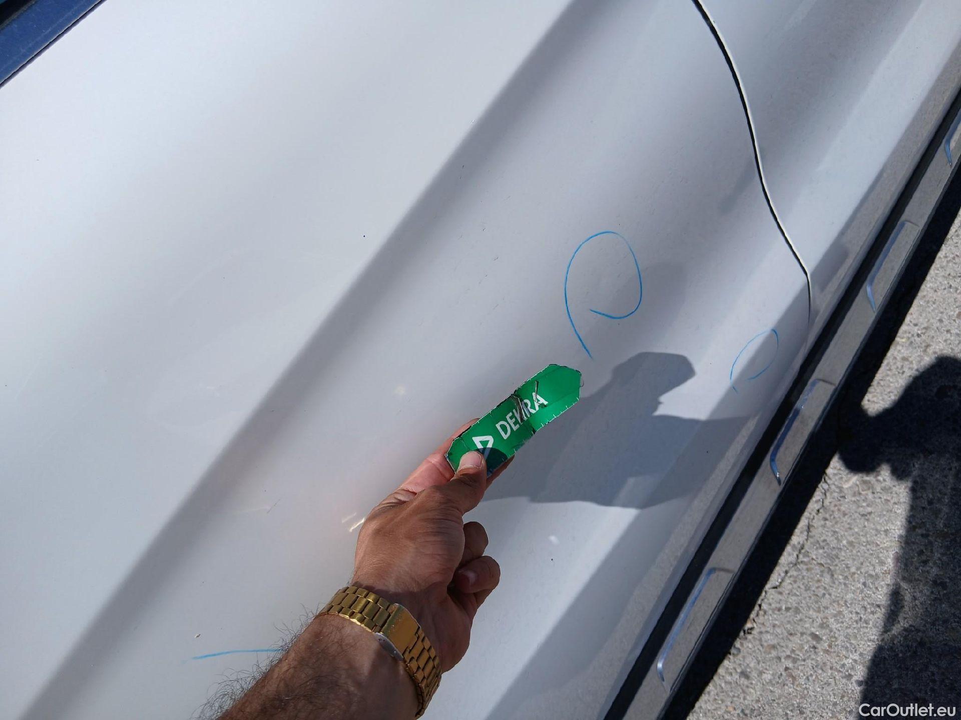  Mercedes  GLA MERCEDES-BENZ Clase  / 2017 / 5P / todoterreno  200 d #40