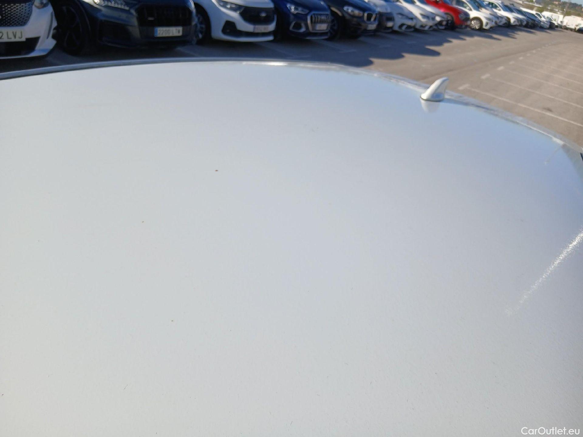  Nissan  Qashqai NISSAN  / 2021 / 5P / todoterreno DIG-T 103kW (140CV) mHEV 4x2 Acenta #16