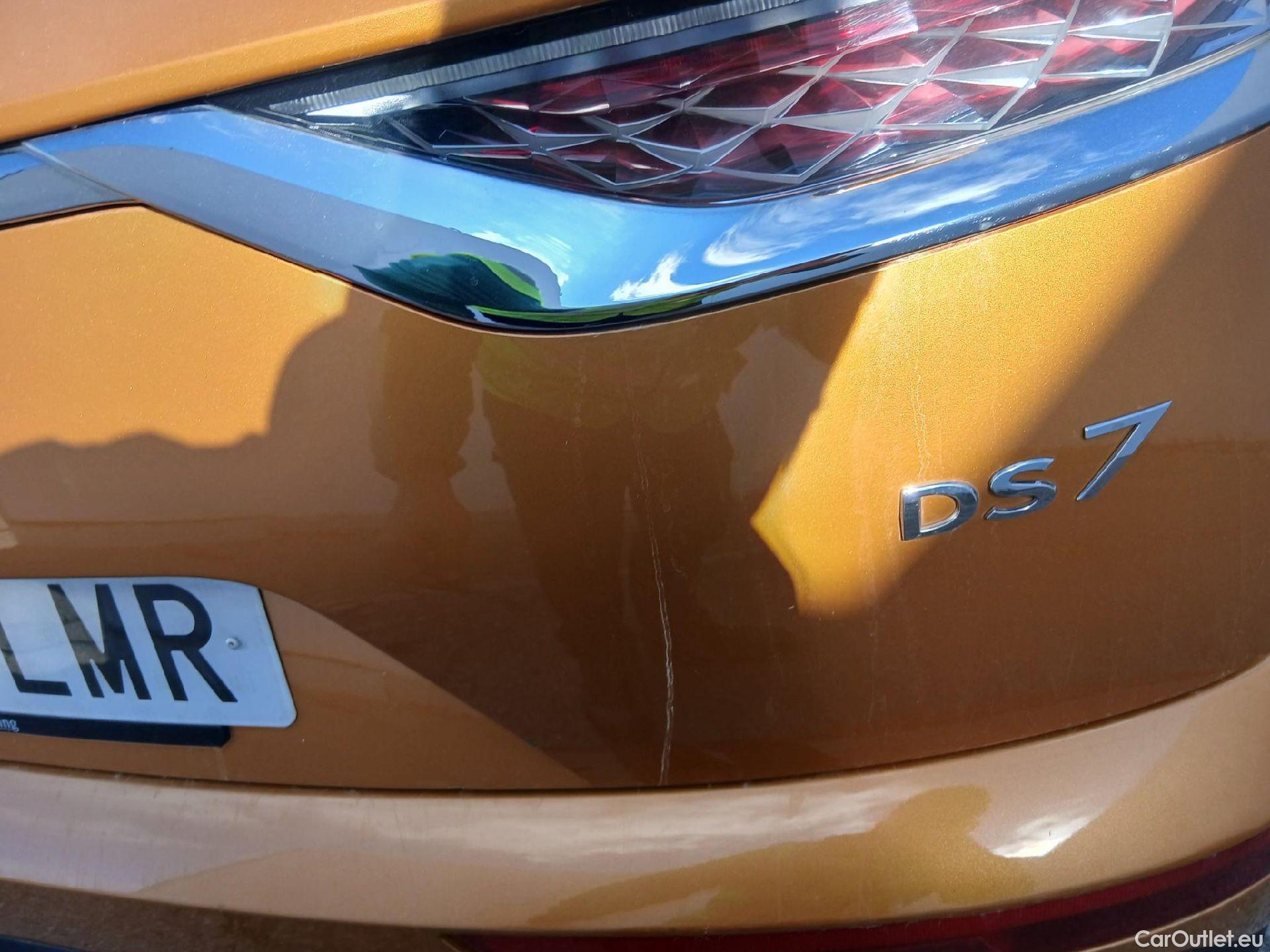  DS  DS7 DS DS 7 Crossback E-Tense / 2017 / 5P / todoterreno 1.6 E-Tense 300 GRAND CHIC Auto 4WD #14