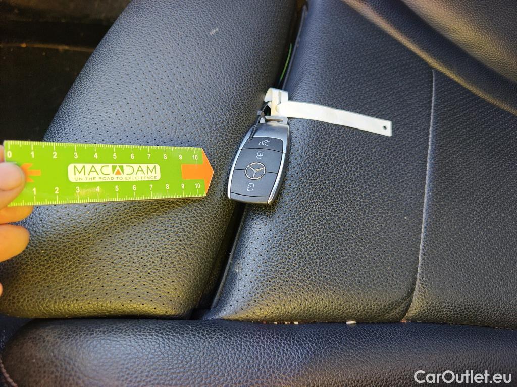  Mercedes  G-Klasee MERCEDES-BENZ GLC Coupé / 2019 / 5P / coupé GLC 300 de 4MATIC (AC) #2