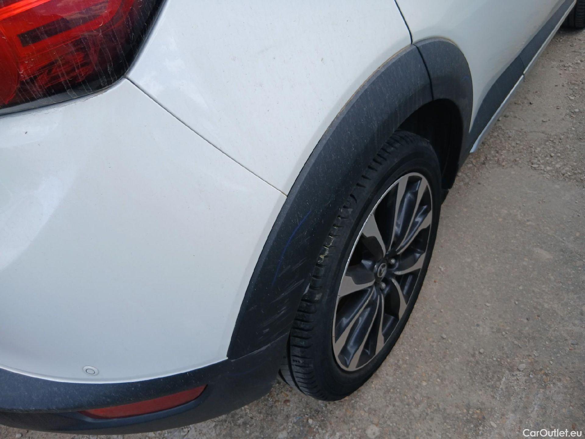  Mazda  CX-3 MAZDA  / 2015 / 5P / todoterreno 1.8 D 85kW (115CV) 2WD Zenith #17