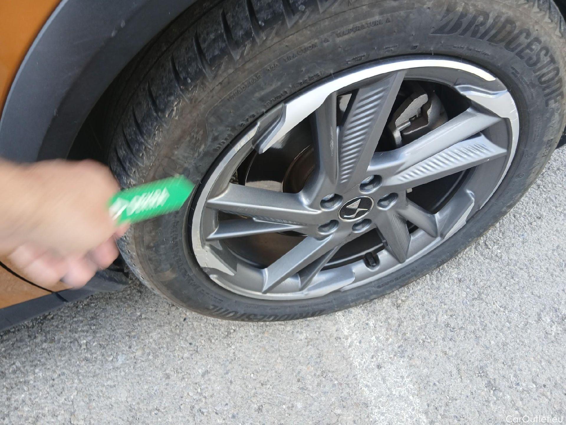  DS  DS7 DS DS 7 Crossback E-Tense / 2017 / 5P / todoterreno 1.6 E-Tense 300 GRAND CHIC Auto 4WD #32