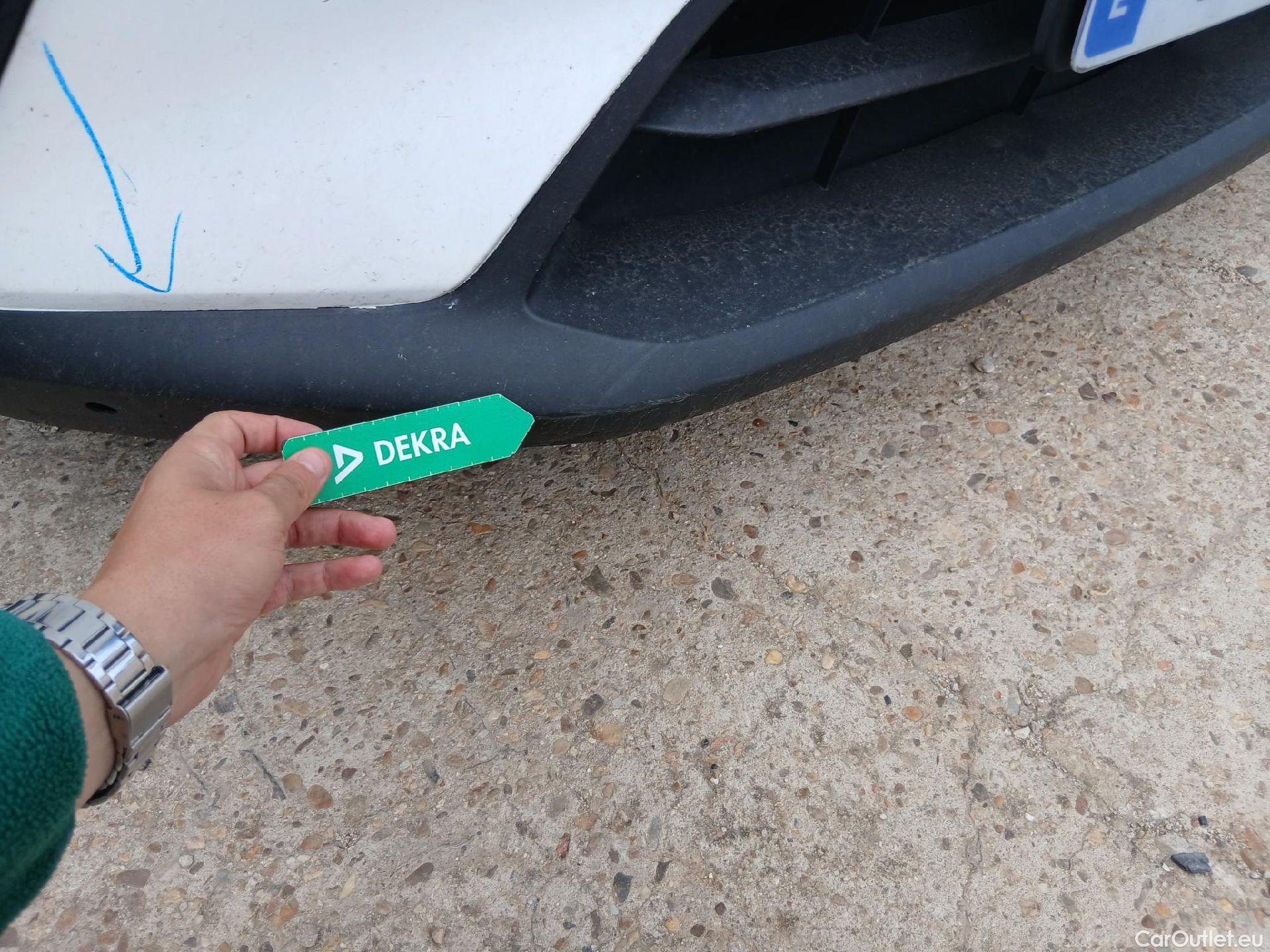  Mazda  CX-3 MAZDA  / 2015 / 5P / todoterreno 1.8 D 85kW (115CV) 2WD Zenith #3