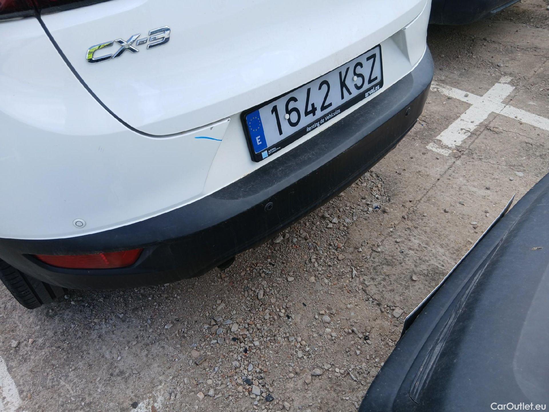  Mazda  CX-3 MAZDA  / 2015 / 5P / todoterreno 1.8 D 85kW (115CV) 2WD Zenith #16