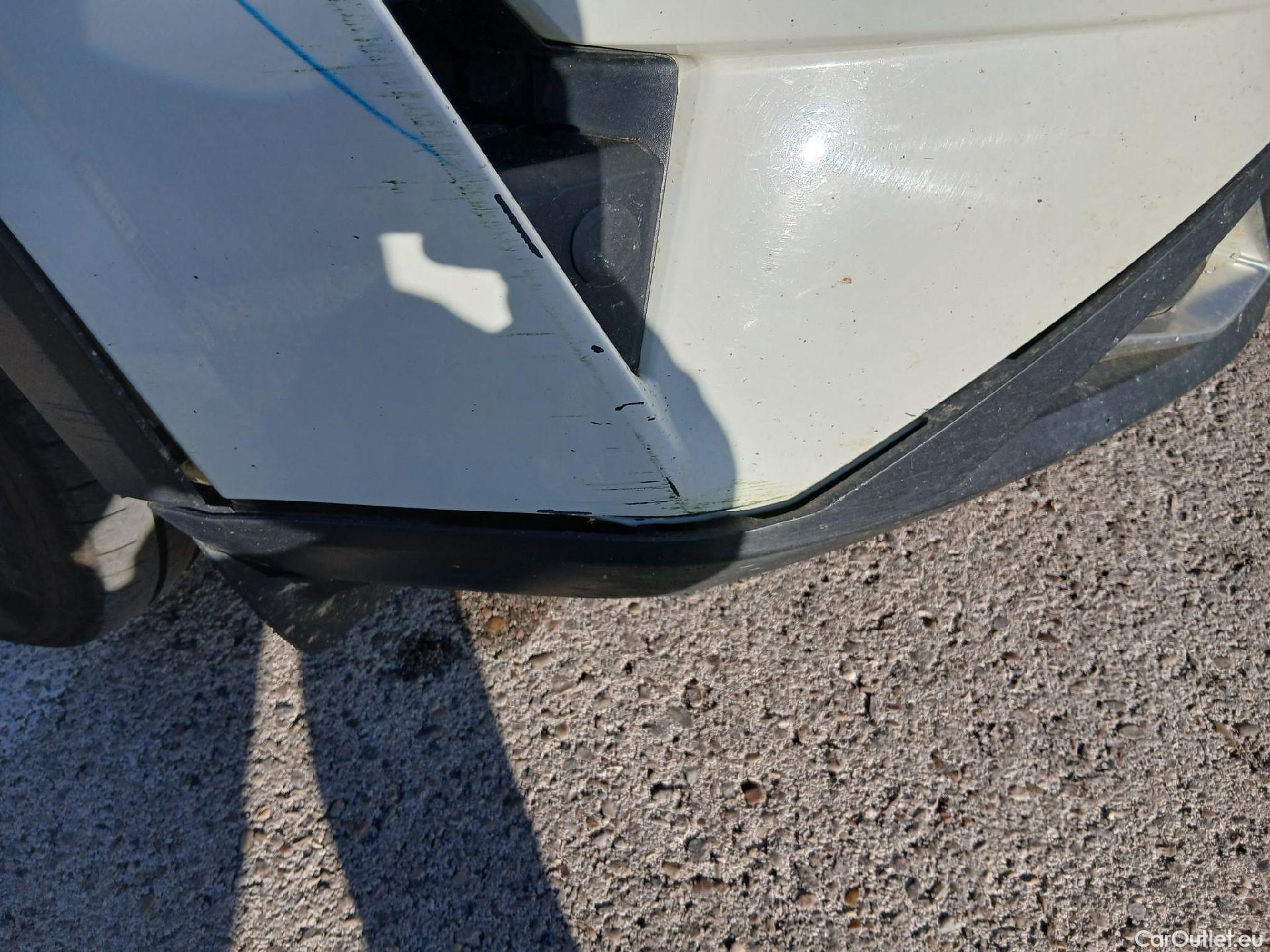  Nissan  Qashqai NISSAN  / 2021 / 5P / todoterreno DIG-T 103kW (140CV) mHEV 4x2 Acenta #9