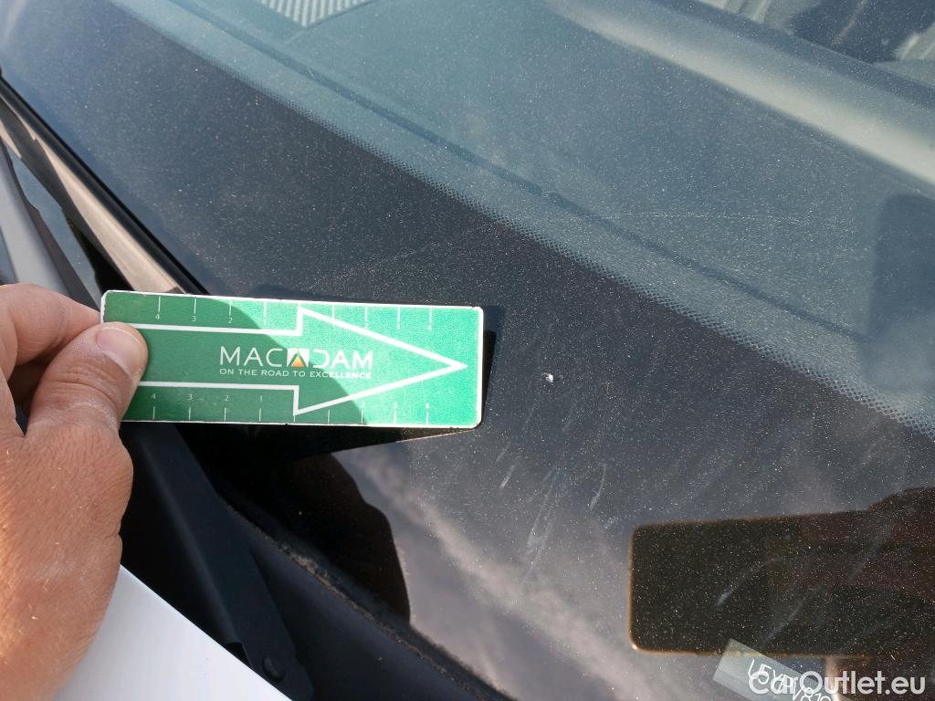  KIA  Sportage KIA  / 2022 / 5P / todoterreno 1.6 T-GDi HEV 171kW (230CV) Drive 4X2 #2