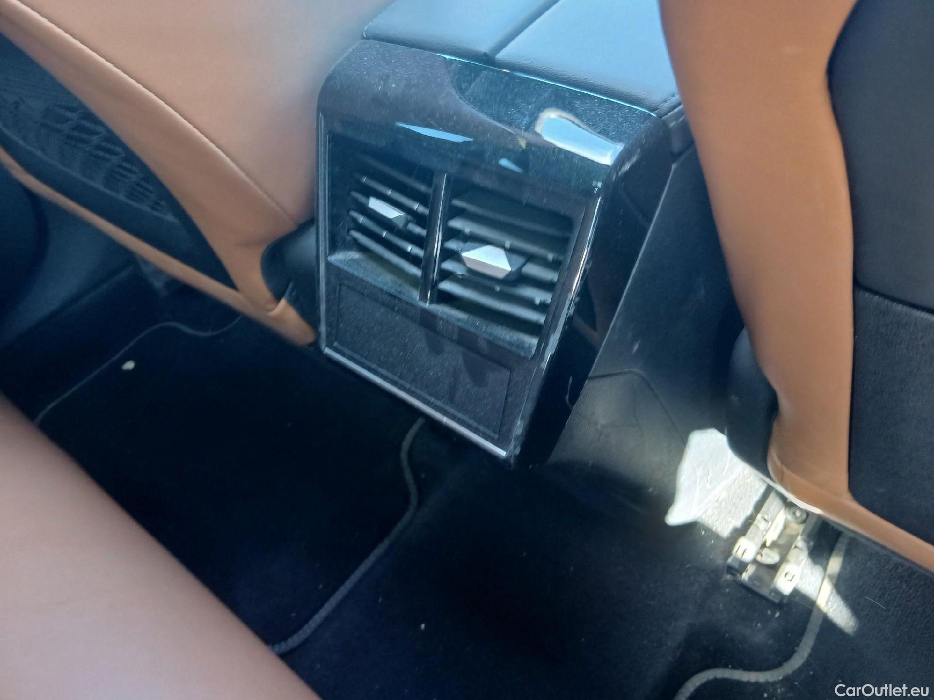  DS  DS7 DS DS 7 Crossback E-Tense / 2017 / 5P / todoterreno 1.6 E-Tense 300 GRAND CHIC Auto 4WD #33