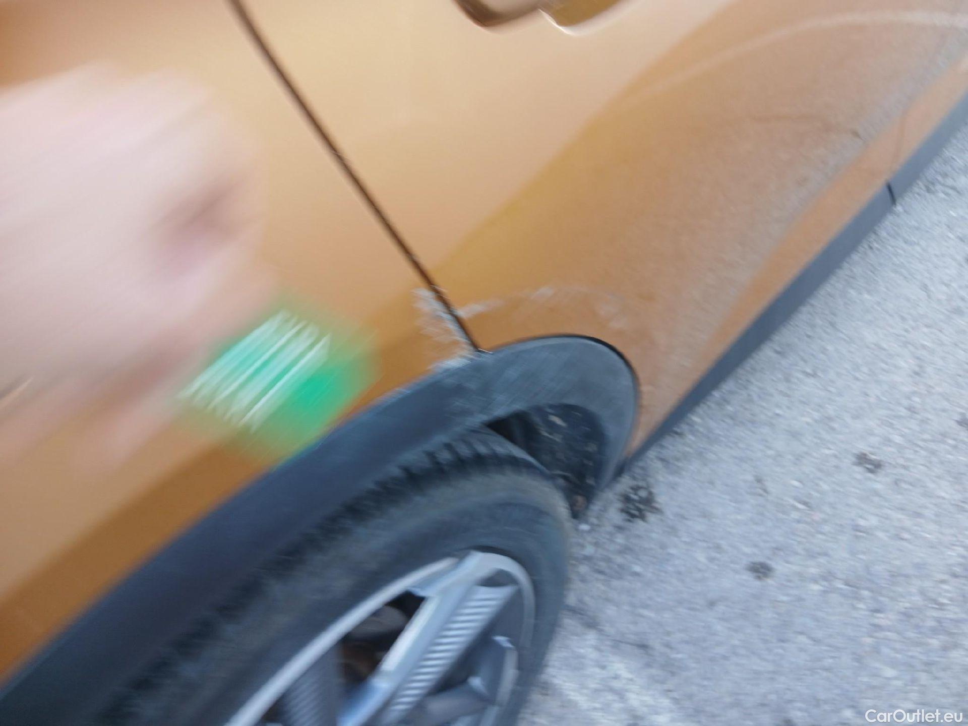  DS  DS7 DS DS 7 Crossback E-Tense / 2017 / 5P / todoterreno 1.6 E-Tense 300 GRAND CHIC Auto 4WD #17