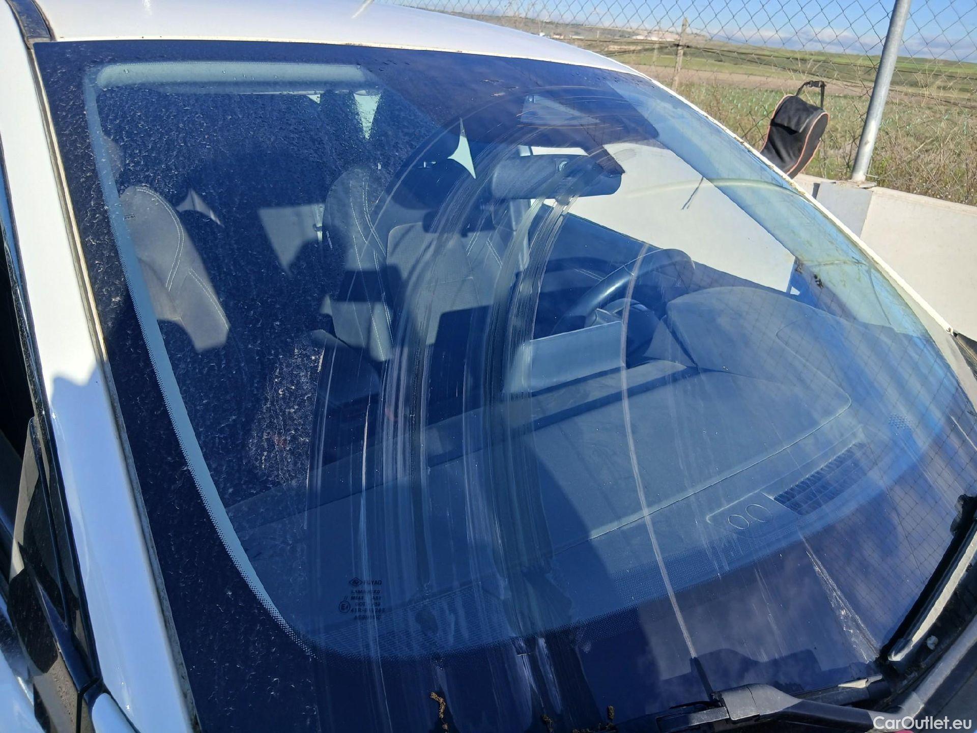  Nissan  Qashqai NISSAN  / 2021 / 5P / todoterreno DIG-T 103kW (140CV) mHEV 4x2 Acenta #3