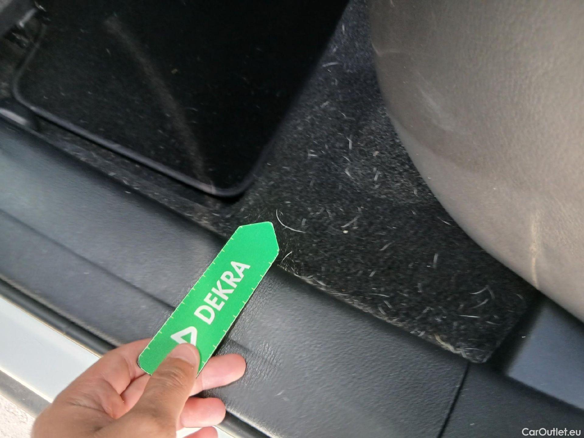  Mazda  CX-3 MAZDA  / 2015 / 5P / todoterreno 1.8 D 85kW (115CV) 2WD Zenith #28