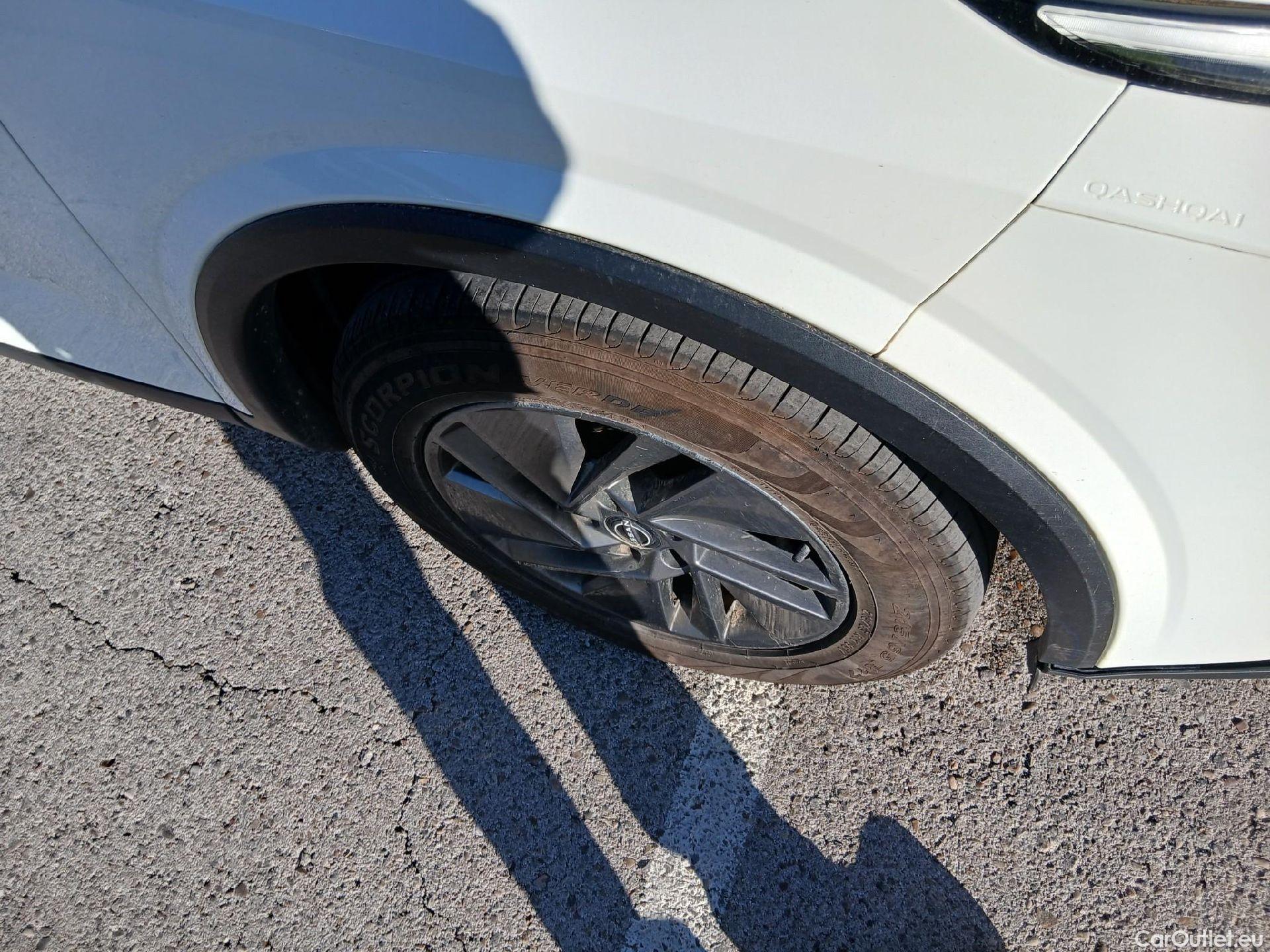  Nissan  Qashqai NISSAN  / 2021 / 5P / todoterreno DIG-T 103kW (140CV) mHEV 4x2 Acenta #28