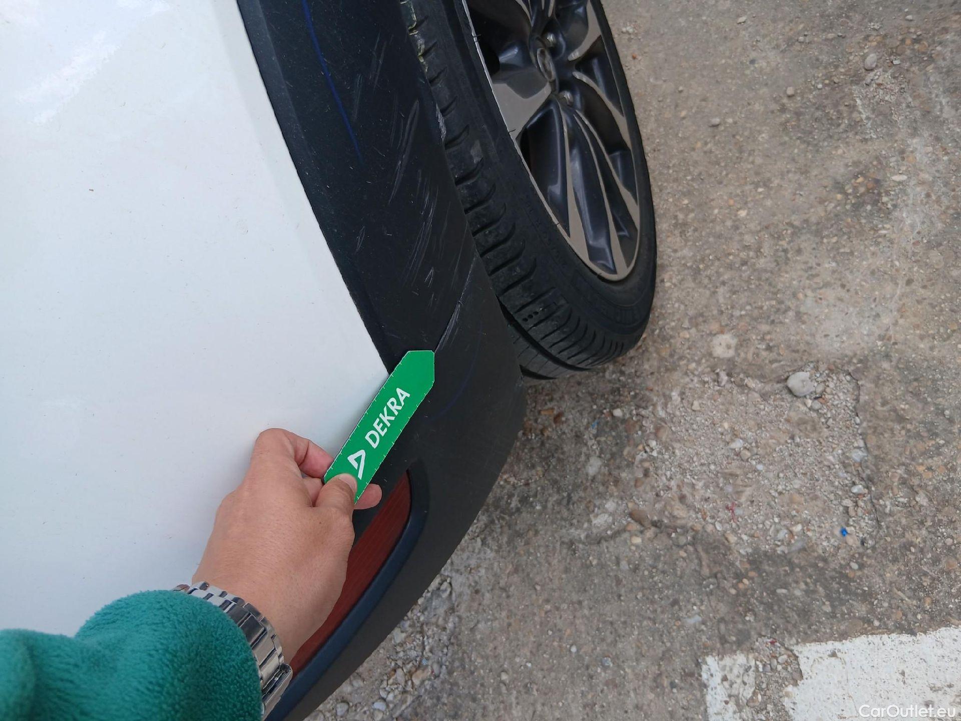  Mazda  CX-3 MAZDA  / 2015 / 5P / todoterreno 1.8 D 85kW (115CV) 2WD Zenith #15