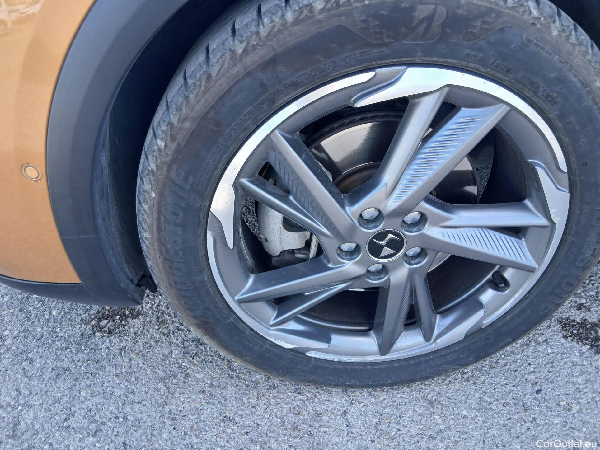  DS  DS7 DS DS 7 Crossback E-Tense / 2017 / 5P / todoterreno 1.6 E-Tense 300 GRAND CHIC Auto 4WD #8