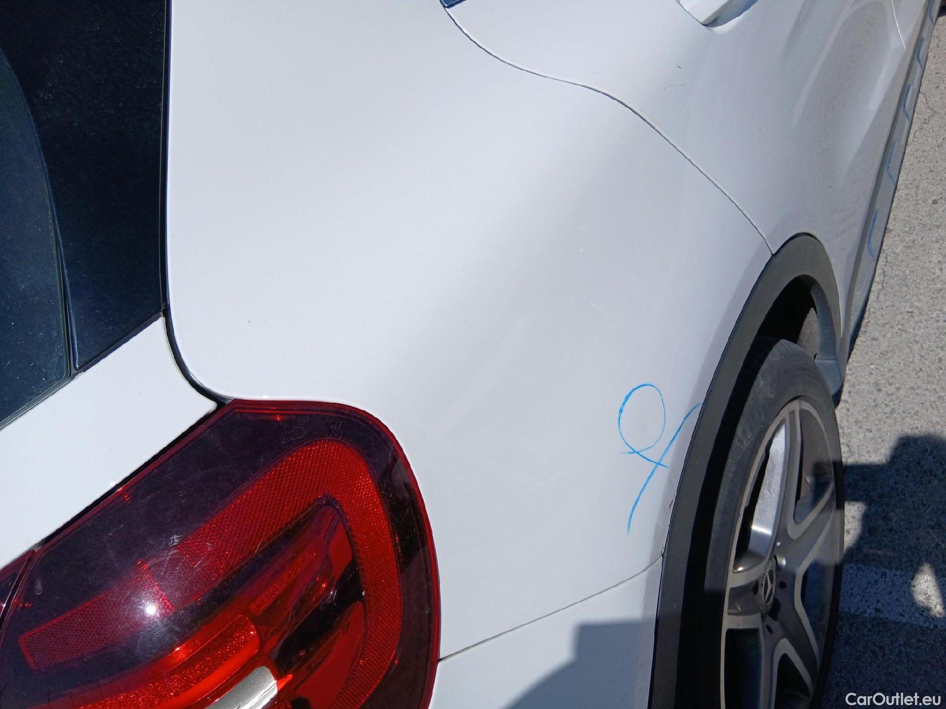  Mercedes  GLA MERCEDES-BENZ Clase  / 2017 / 5P / todoterreno  200 d #35