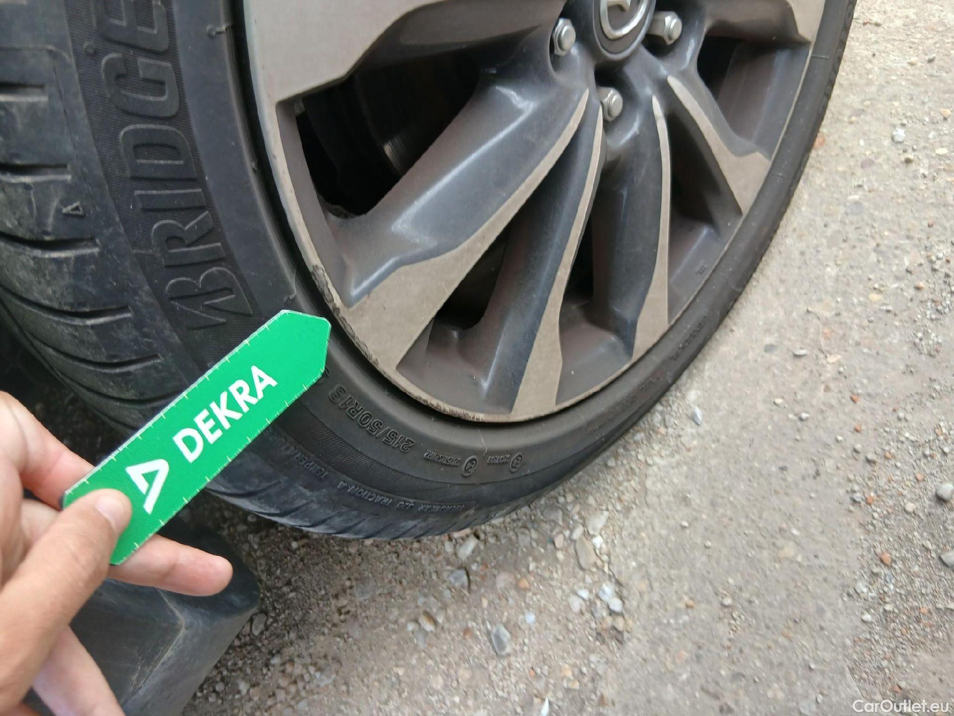  Mazda  CX-3 MAZDA  / 2015 / 5P / todoterreno 1.8 D 85kW (115CV) 2WD Zenith #26