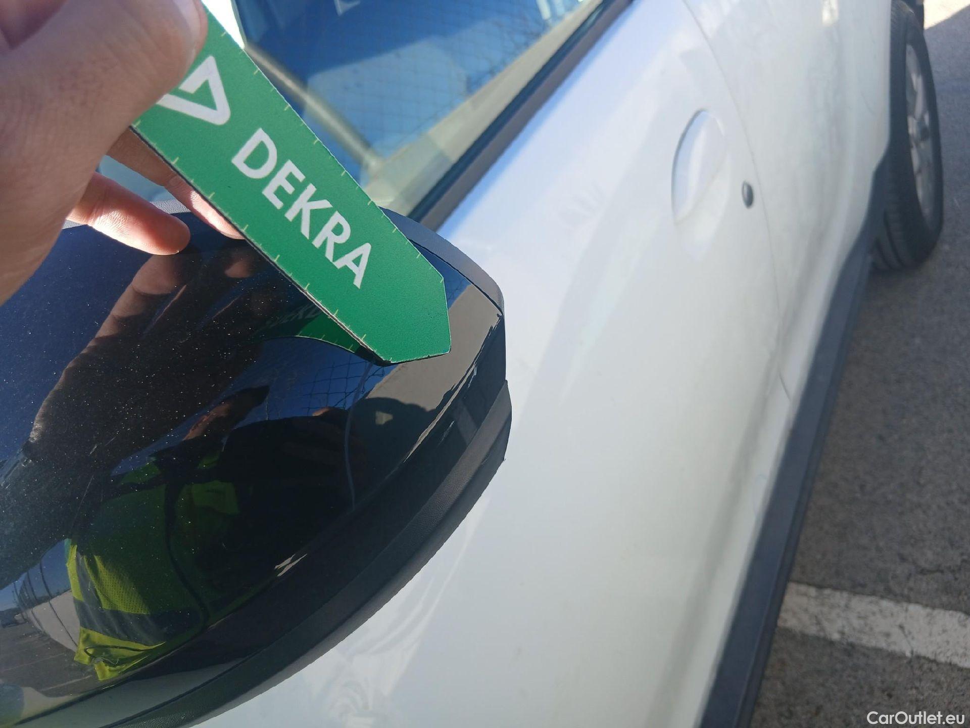  Dacia  Duster DACIA  / 2018 / 5P / todoterreno Comfort Blue dCi 85kW (115CV) 4X4 #9