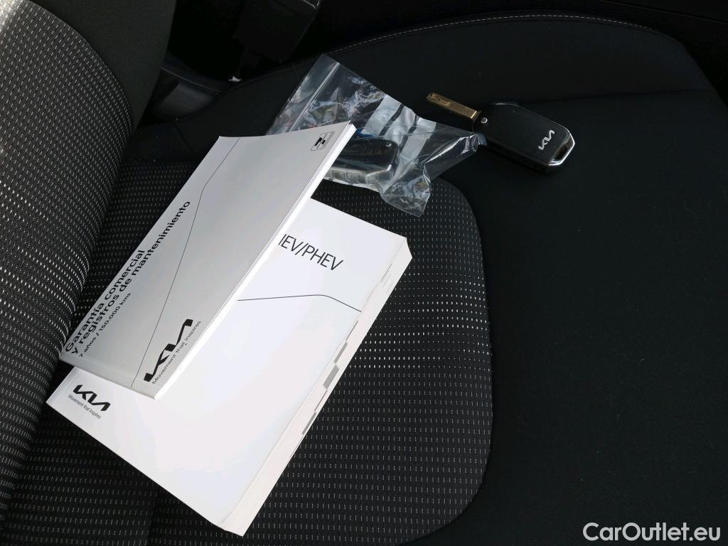  KIA  Sportage KIA  / 2022 / 5P / todoterreno 1.6 T-GDi HEV 171kW (230CV) Drive 4X2 #9