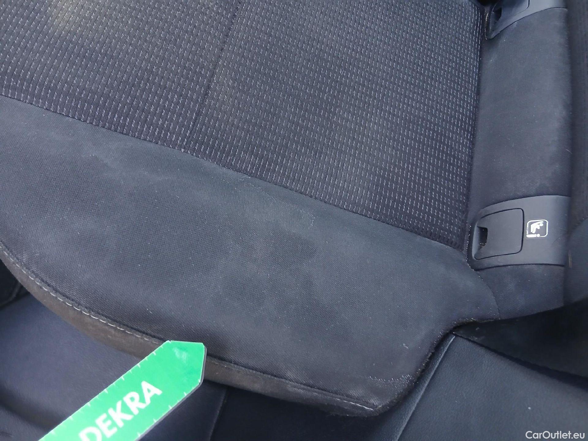  Nissan  Qashqai NISSAN  / 2021 / 5P / todoterreno DIG-T 116kW (158CV) mHEV Xtronic Acenta (AC) #4