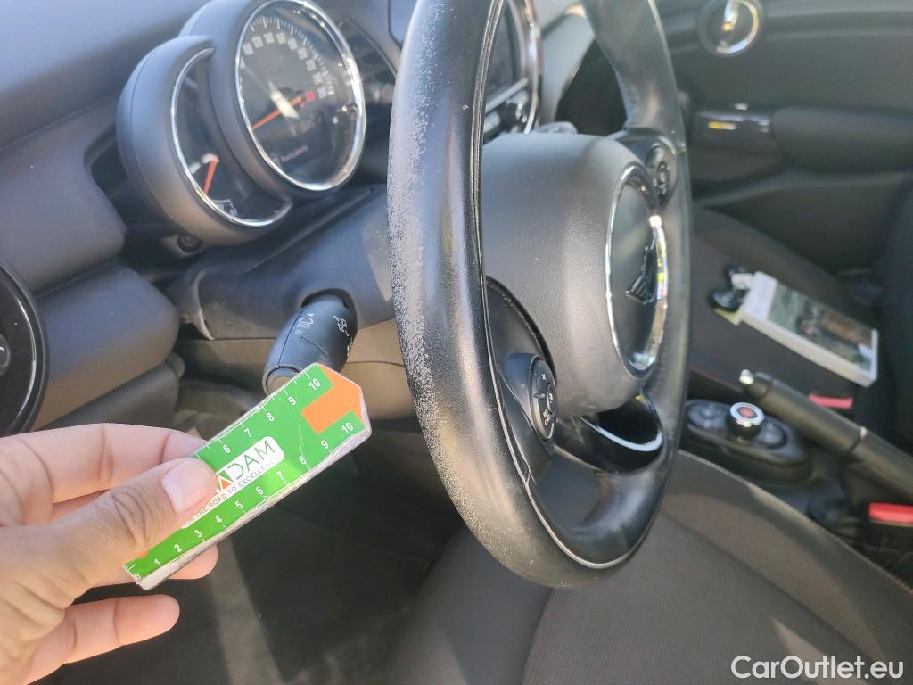  Mini  Cooper MINI MINI / 2014 / 5P / berlina con portón ONE 5 PUERTAS (CX) #19