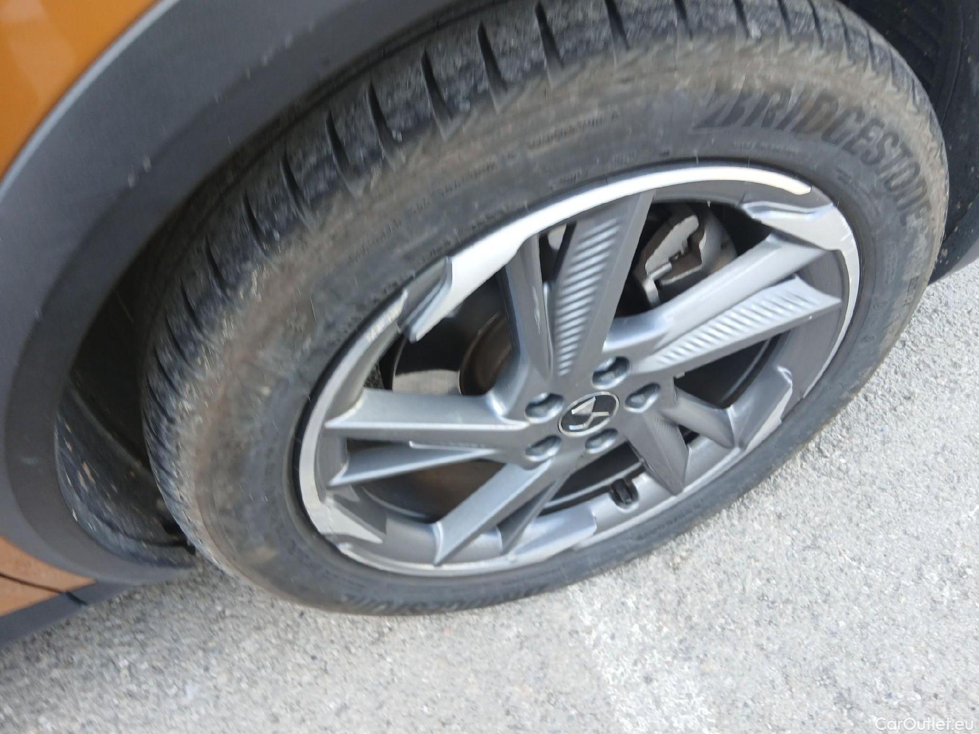  DS  DS7 DS DS 7 Crossback E-Tense / 2017 / 5P / todoterreno 1.6 E-Tense 300 GRAND CHIC Auto 4WD #31