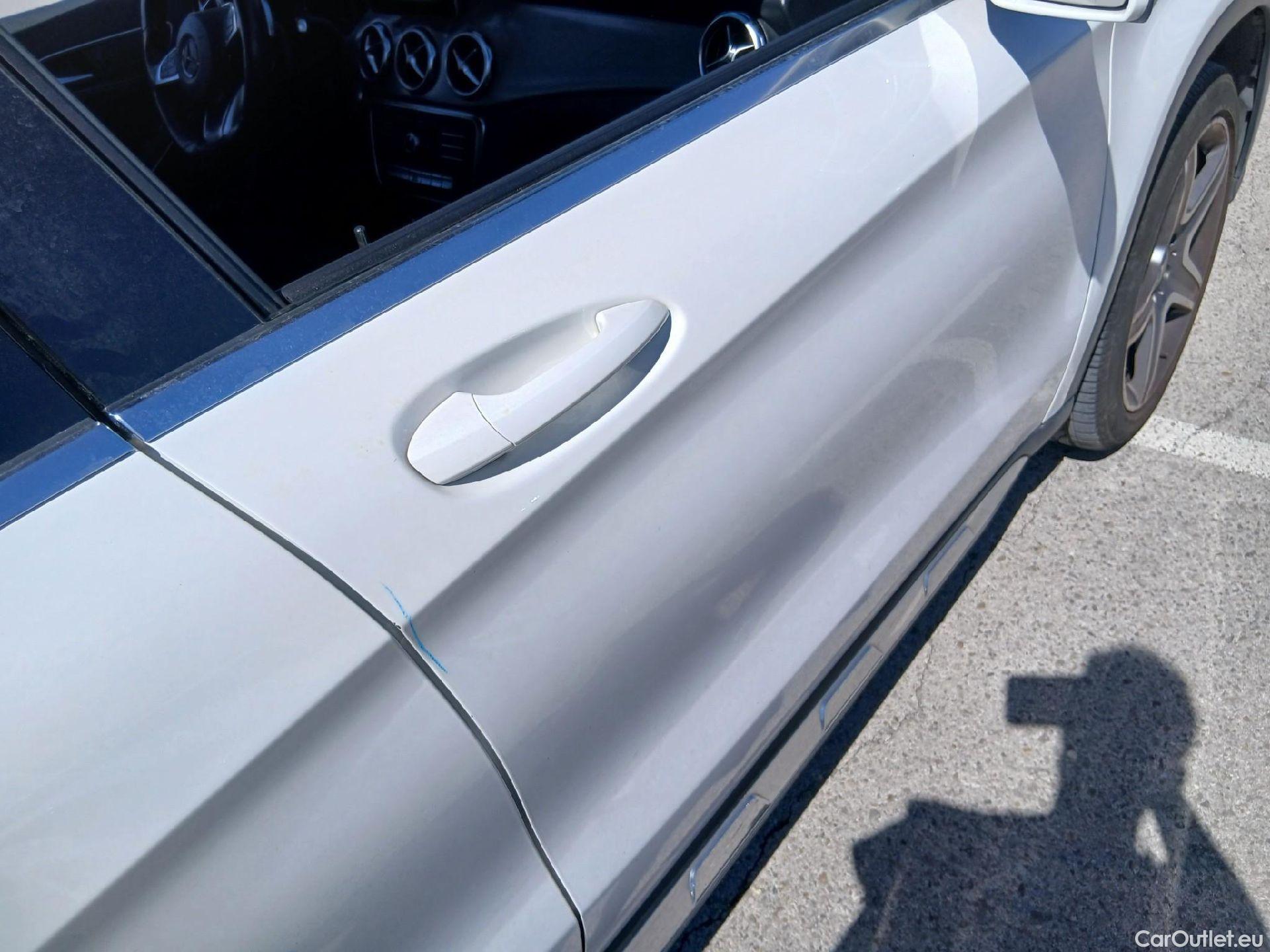  Mercedes  GLA MERCEDES-BENZ Clase  / 2017 / 5P / todoterreno  200 d #41