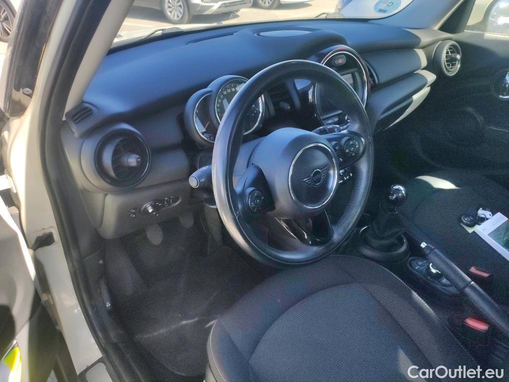  Mini  Cooper MINI MINI / 2014 / 5P / berlina con portón ONE 5 PUERTAS (CX) #18