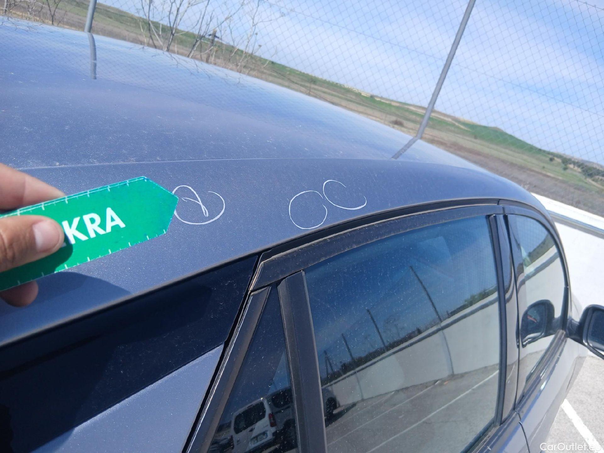  Opel  Corsa OPEL  / 2019 / 5P / berlina con portón 1.2T XHL 74kW (100CV) GS-Line #28