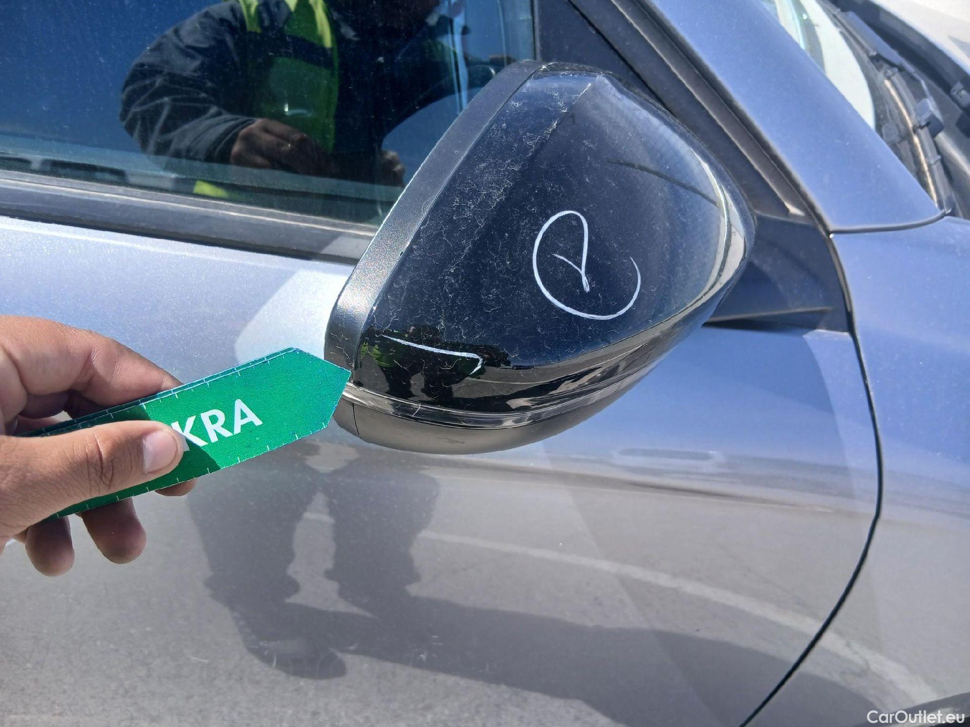  Opel  Corsa OPEL  / 2019 / 5P / berlina con portón 1.2T XHL 74kW (100CV) GS-Line #37