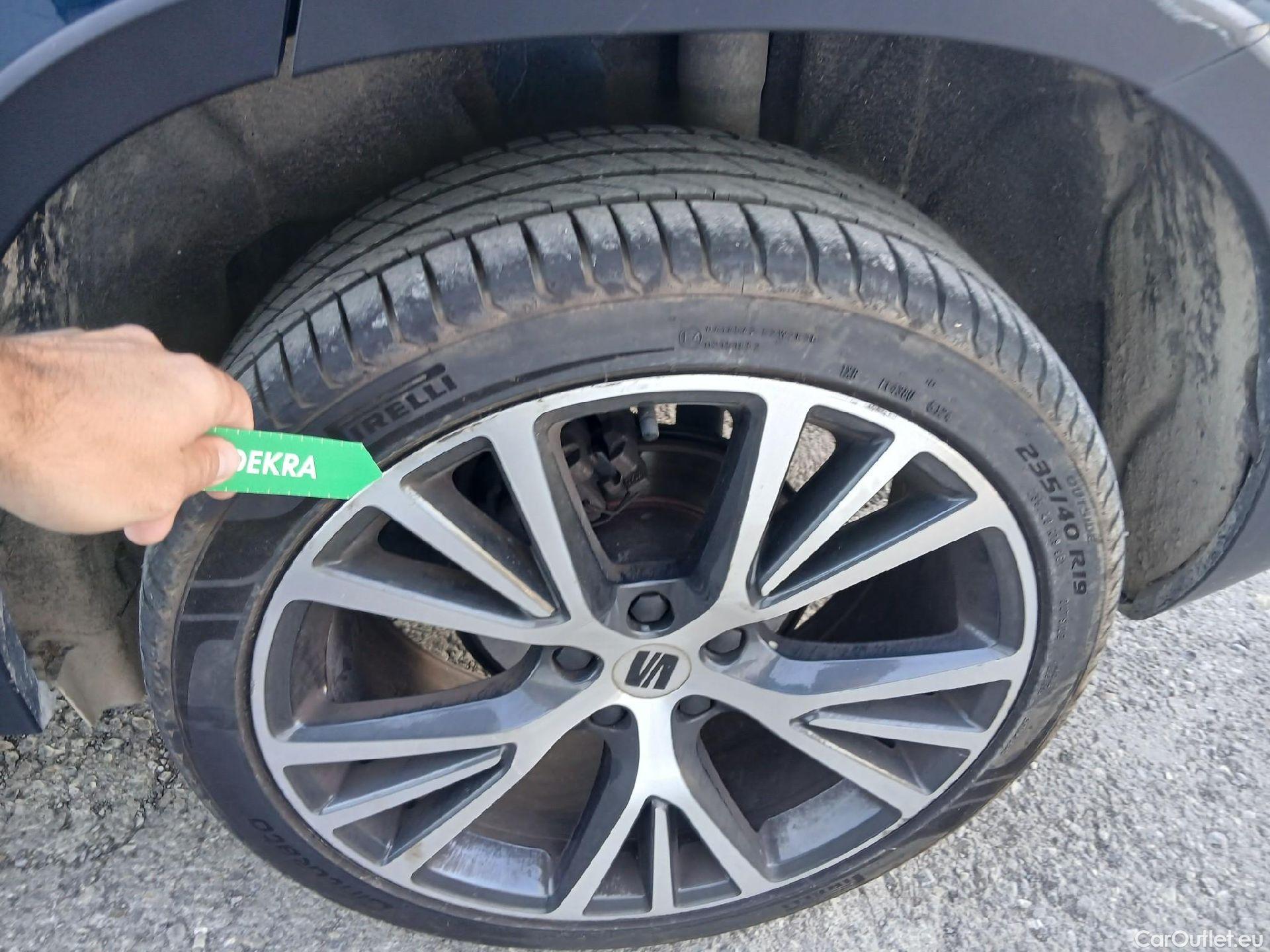  Seat  ATECA SEAT  / 2016 / 5P / todoterreno 1.5 TSI 110kW DSG X-Perience Go L(SP) #12