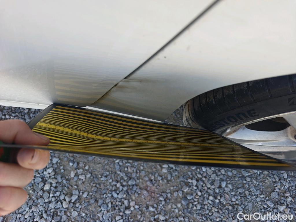  Opel  Corsa OPEL  1.2T XHL 74kW (100CV) Elegance #2