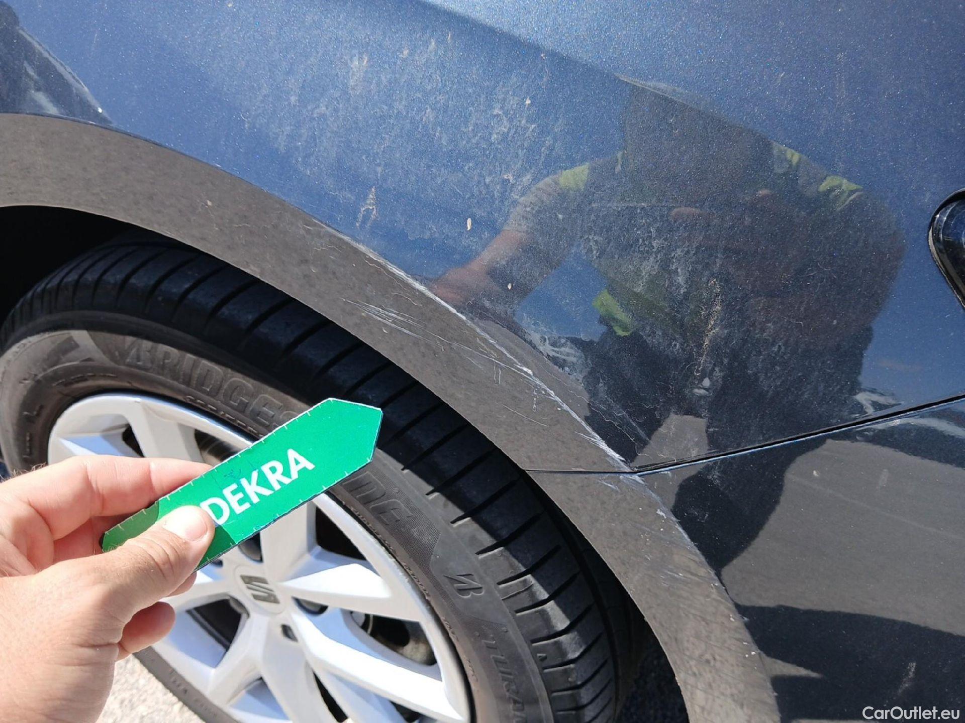  Seat  Leon SEAT Nuevo León / 2020 / 5P / berlina con portón 1.0 TSI 81kW S&S Style Go (AC) #3