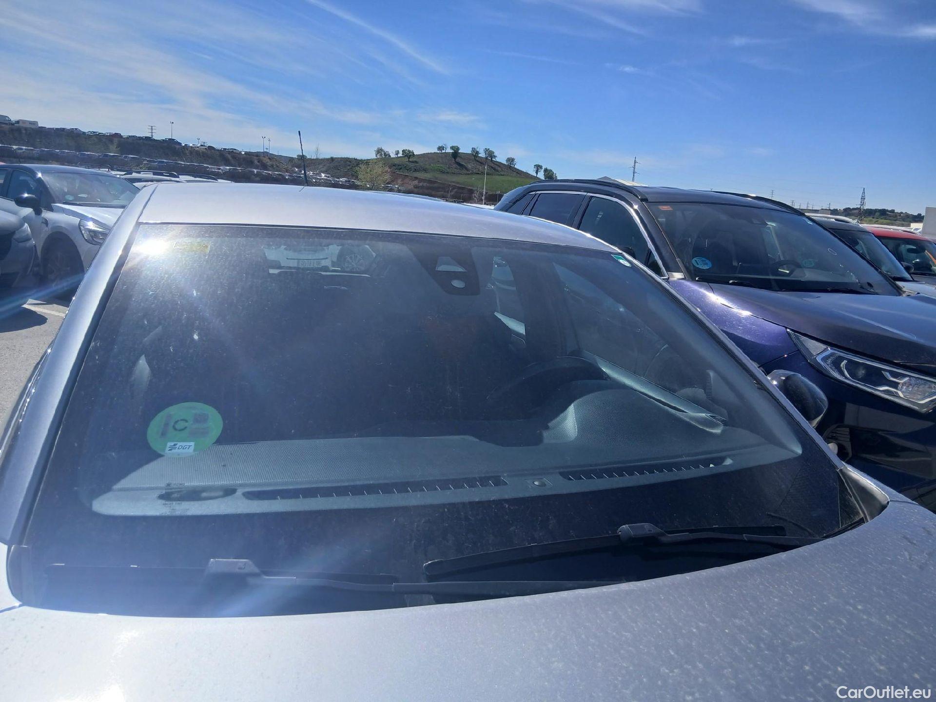  Opel  Corsa OPEL  / 2019 / 5P / berlina con portón 1.2T XHL 74kW (100CV) GS-Line #19