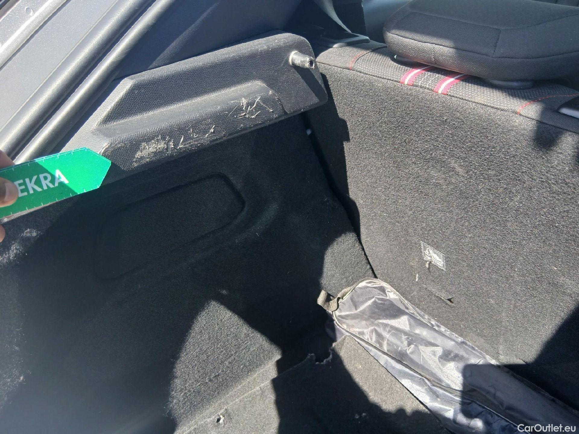  Opel  Corsa OPEL  / 2019 / 5P / berlina con portón 1.2T XHL 74kW (100CV) GS-Line #12