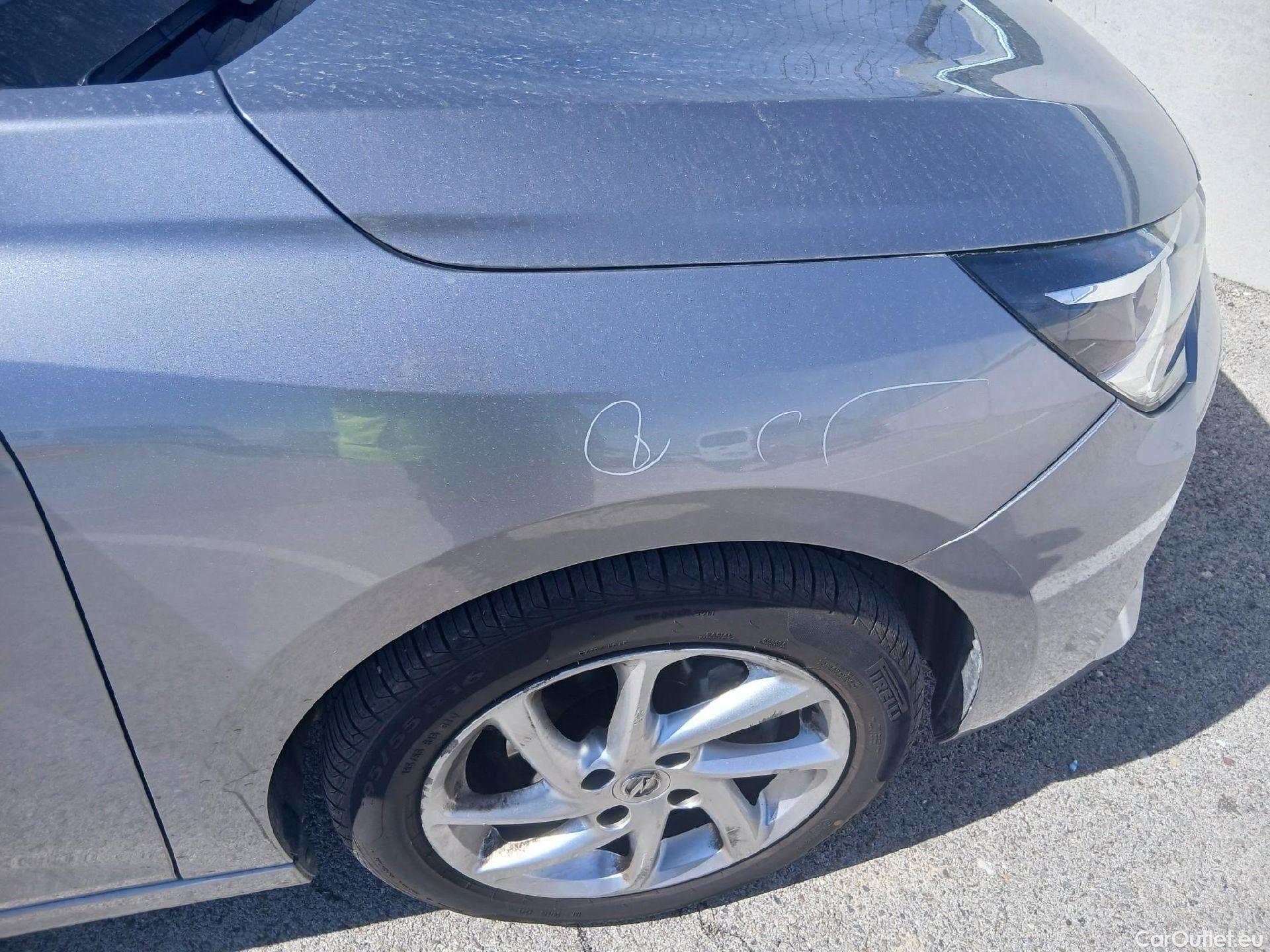  Opel  Corsa OPEL  / 2019 / 5P / berlina con portón 1.2T XHL 74kW (100CV) GS-Line #43