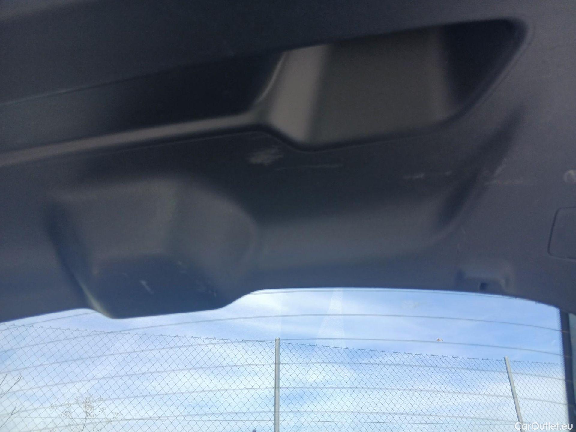  Opel  Corsa OPEL  / 2019 / 5P / berlina con portón 1.2T XHL 74kW (100CV) GS-Line #7