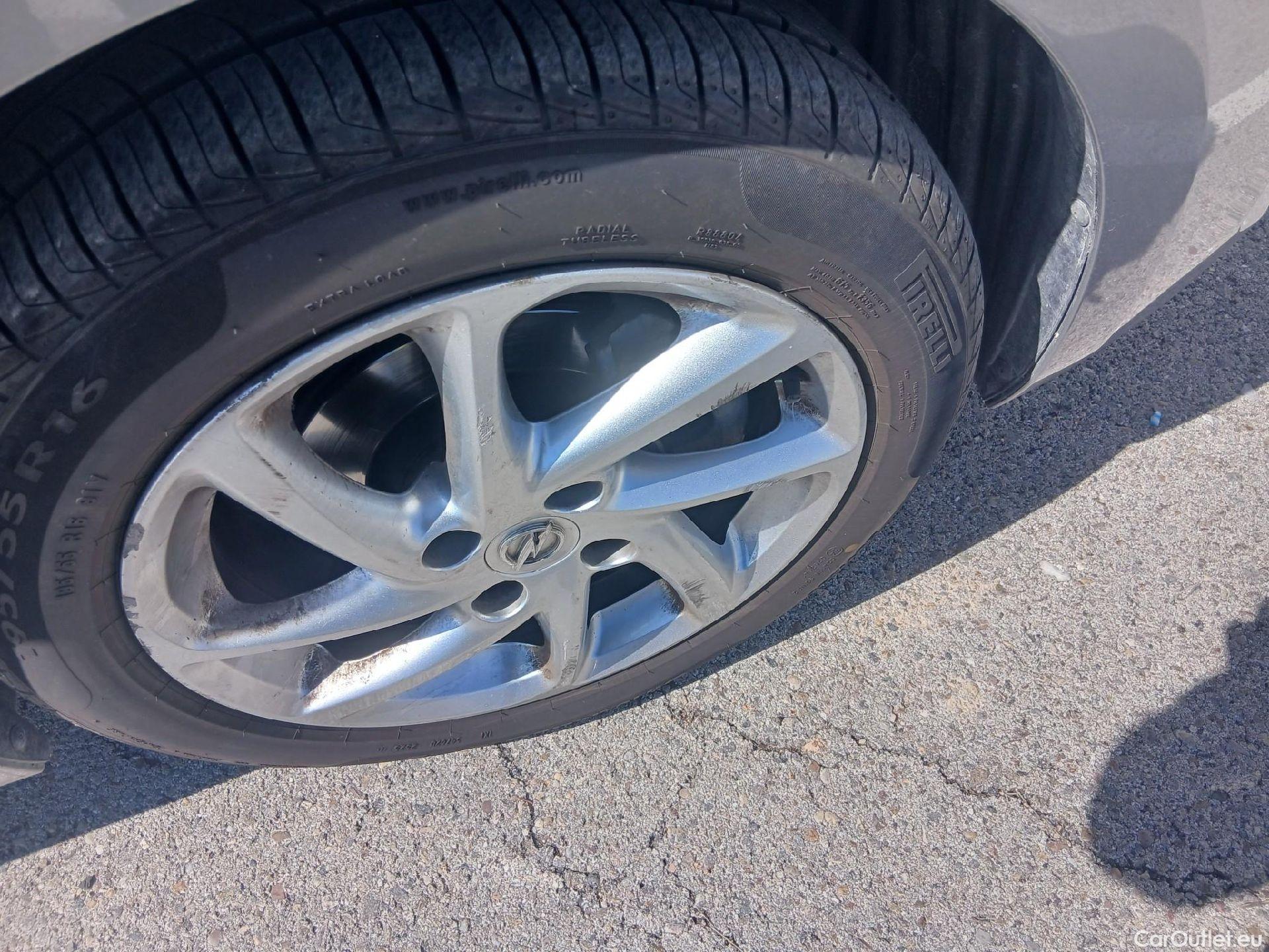  Opel  Corsa OPEL  / 2019 / 5P / berlina con portón 1.2T XHL 74kW (100CV) GS-Line #40