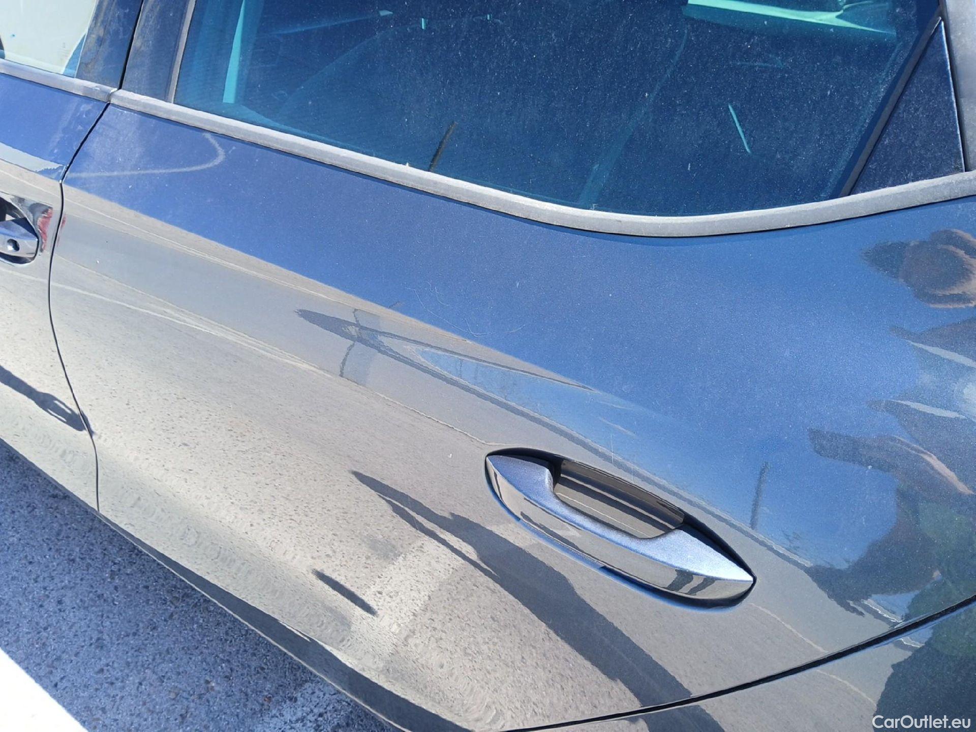  Seat  Leon SEAT Nuevo León / 2020 / 5P / berlina con portón 1.0 TSI 81kW S&S Style Go (AC) #9