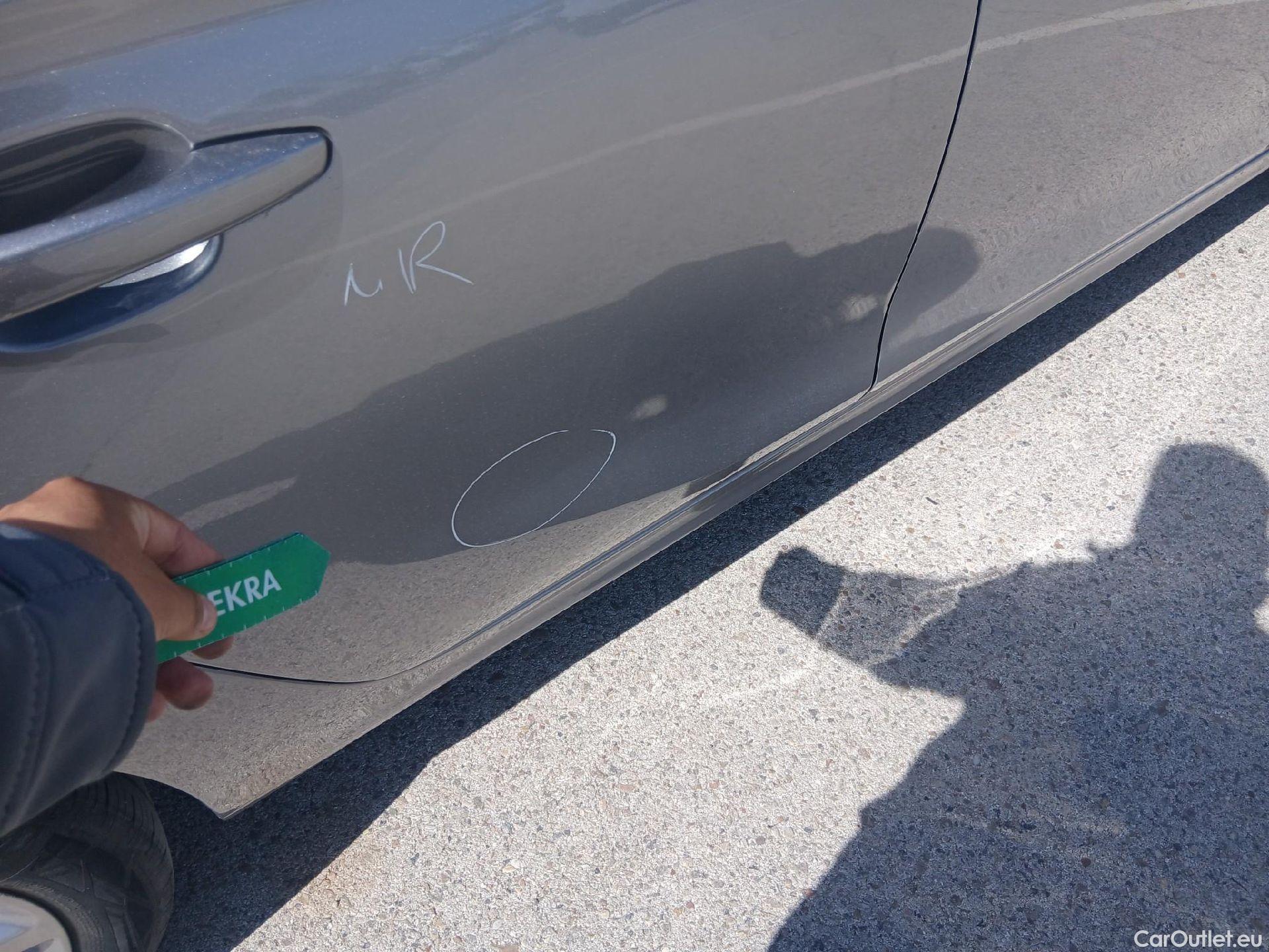  Opel  Corsa OPEL  / 2019 / 5P / berlina con portón 1.2T XHL 74kW (100CV) GS-Line #33