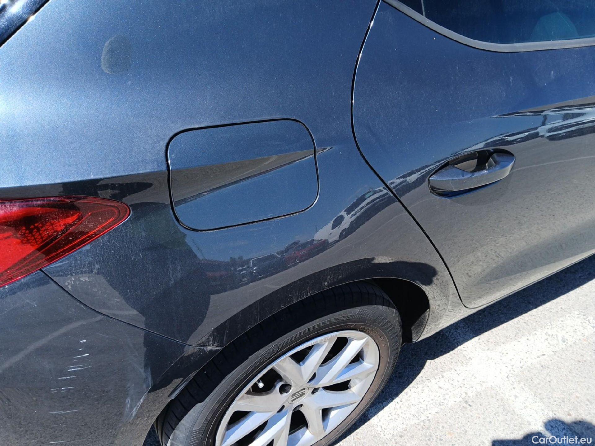  Seat  Leon SEAT Nuevo León / 2020 / 5P / berlina con portón 1.0 TSI 81kW S&S Style Go (AC) #17