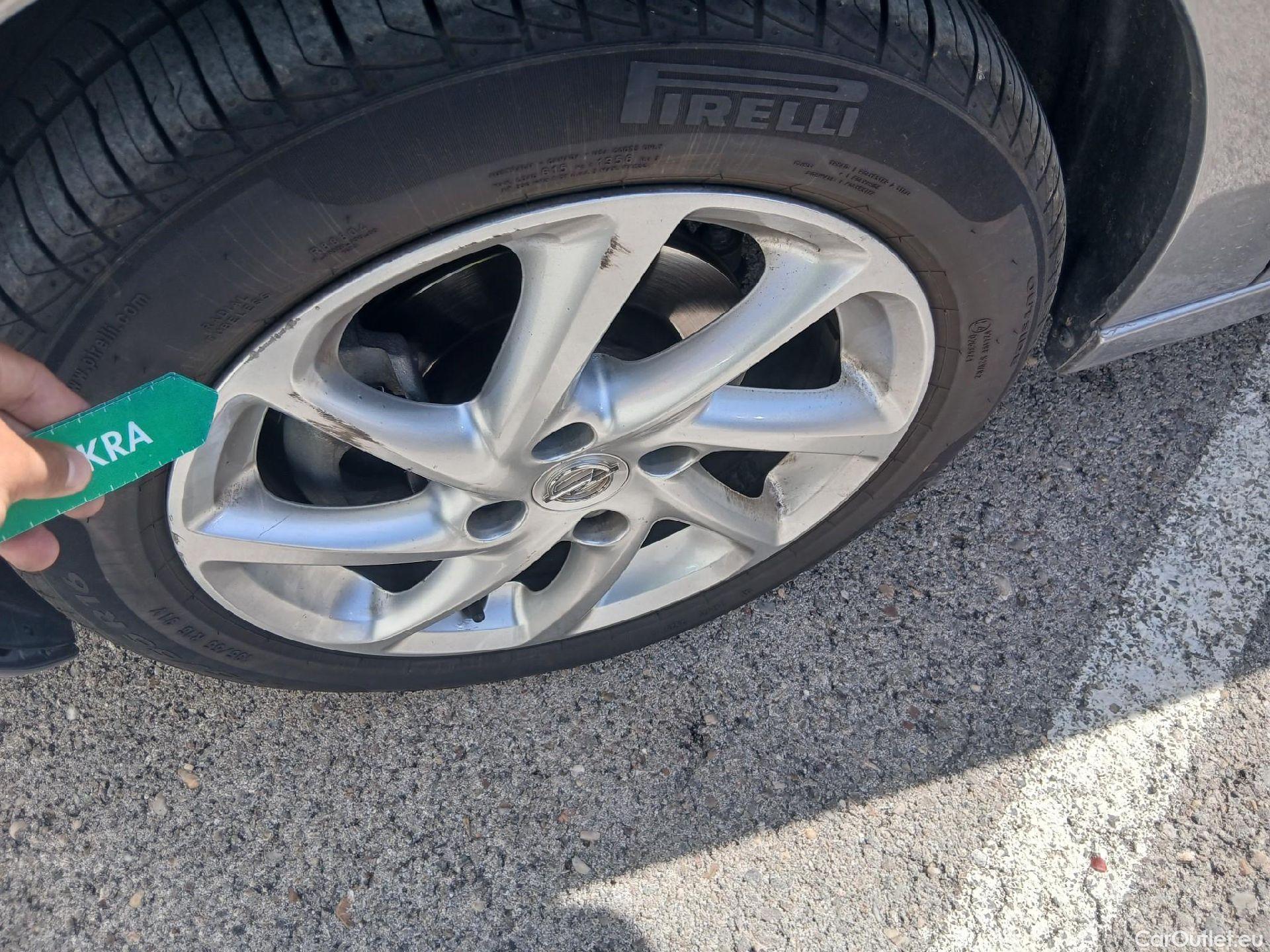  Opel  Corsa OPEL  / 2019 / 5P / berlina con portón 1.2T XHL 74kW (100CV) GS-Line #20