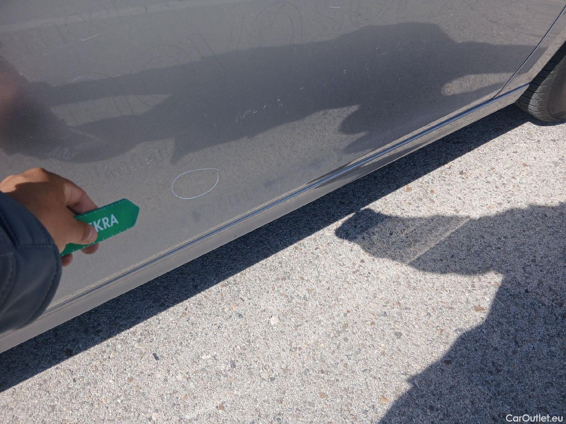  Opel  Corsa OPEL  / 2019 / 5P / berlina con portón 1.2T XHL 74kW (100CV) GS-Line #34