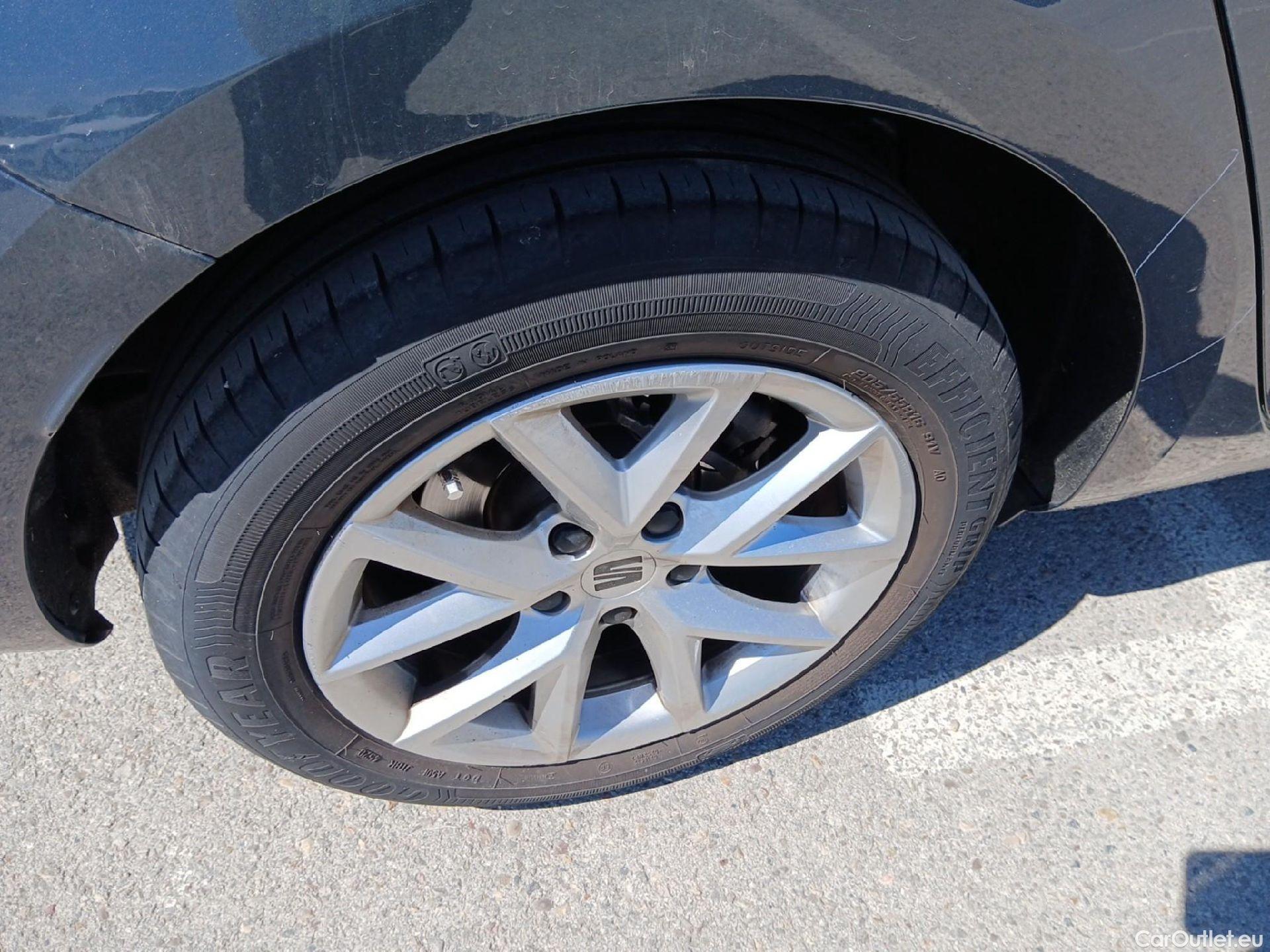  Seat  Leon SEAT Nuevo León / 2020 / 5P / berlina con portón 1.0 TSI 81kW S&S Style Go (AC) #19