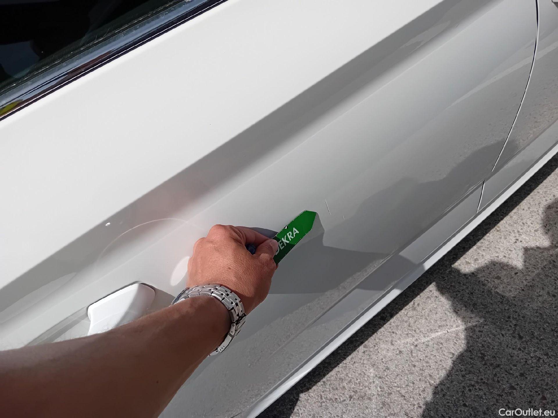  Skoda  KAMIQ SKODA  1.0 TSI 81kW (110CV) DSG Ambition #11