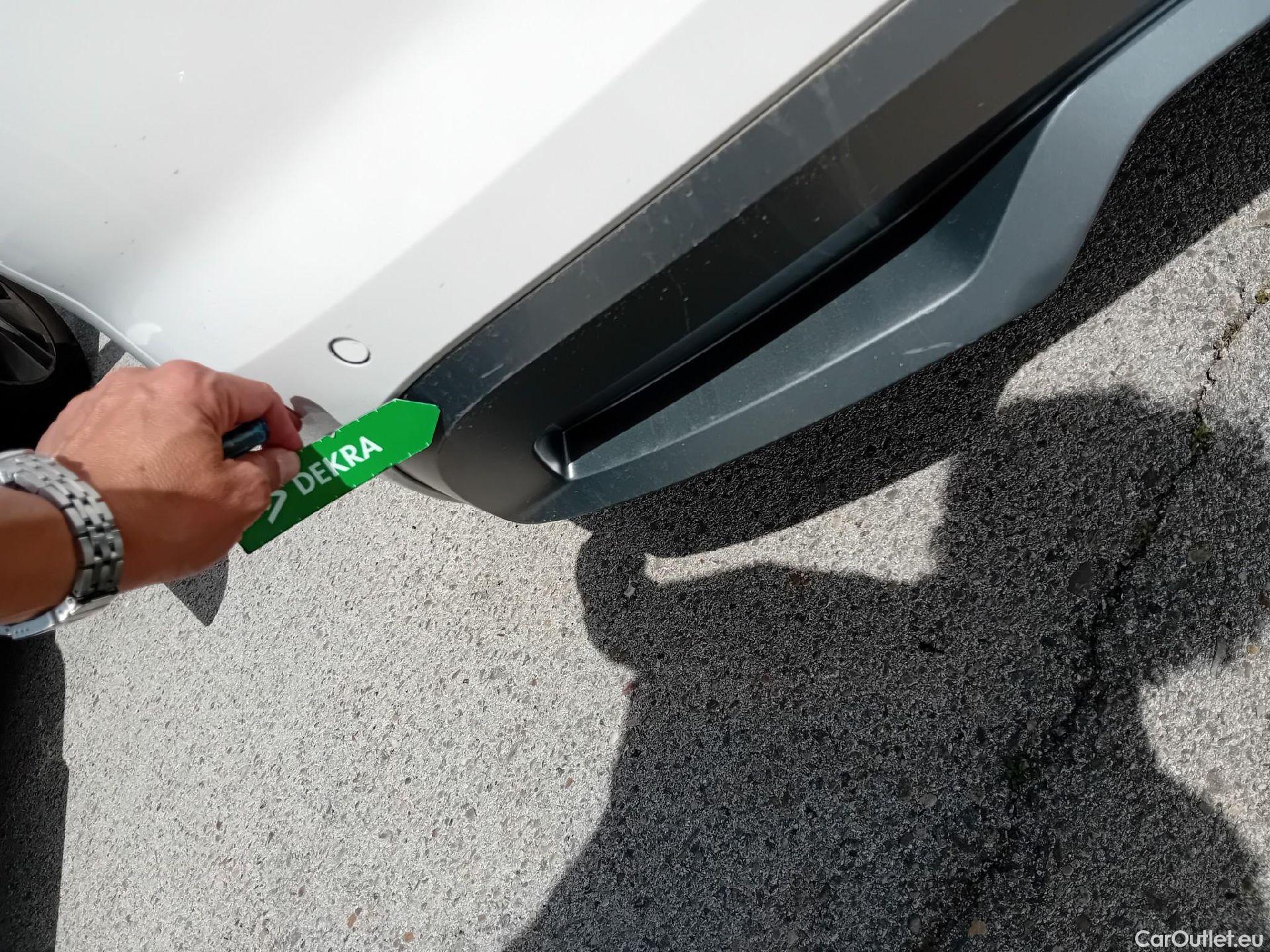  Skoda  KAMIQ SKODA  1.0 TSI 81kW (110CV) DSG Ambition #8