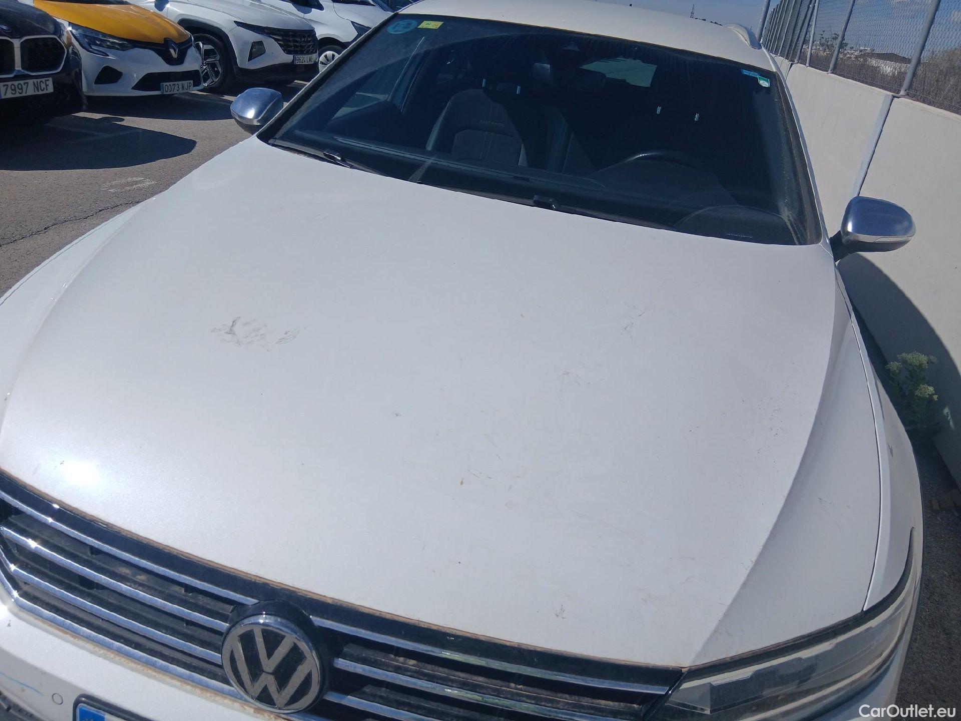  Volkswagen  Passat VOLKSWAGEN  / 2019 / 5P / familiar Alltrack 2.0 TDI 140kW (190CV) 4Mot DSG #9